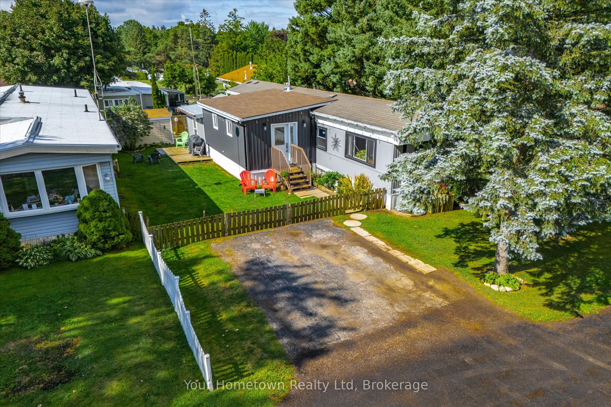 12 Second Avenue Property Photo 3