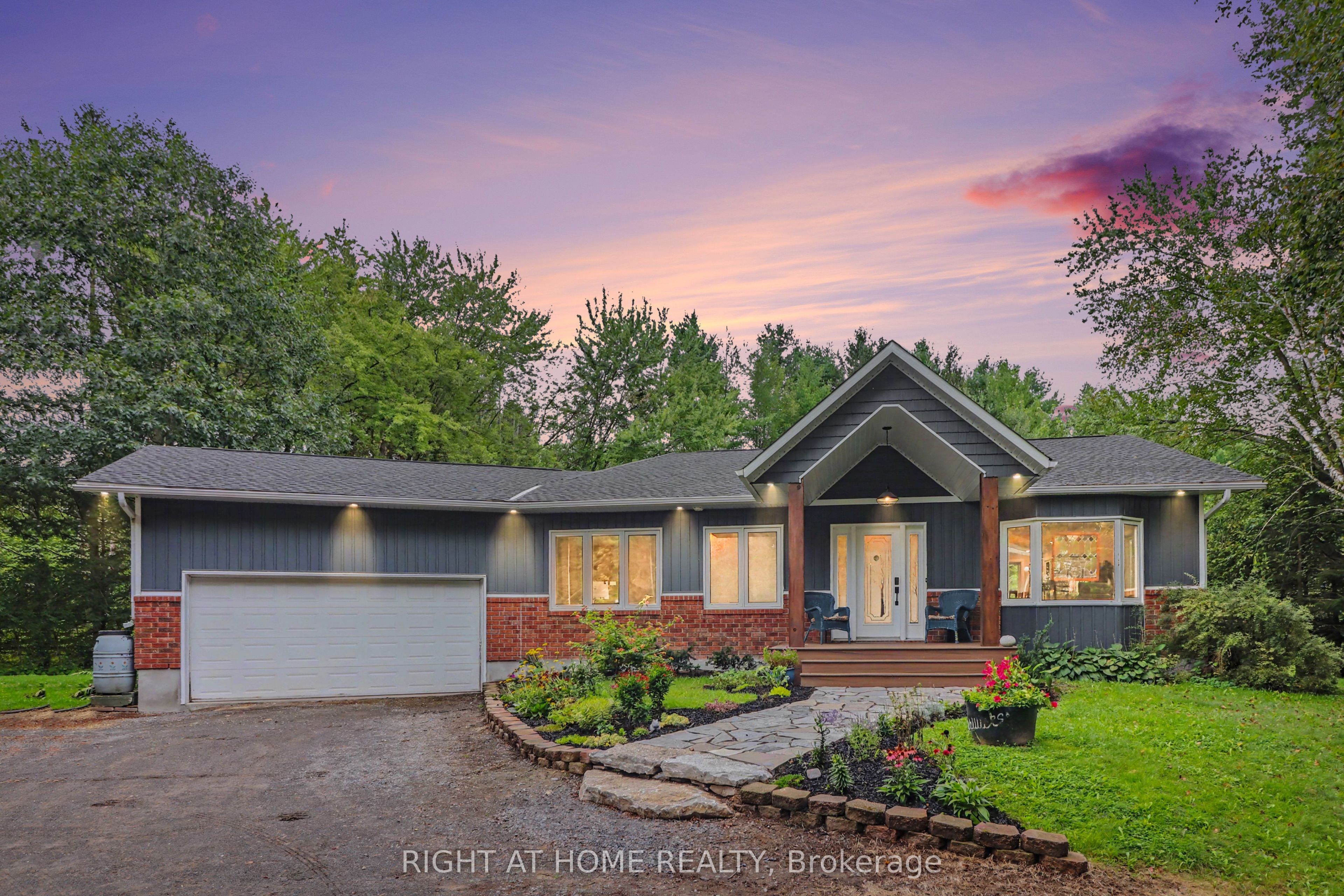 1280 Du Lac Chase Property Photo 1