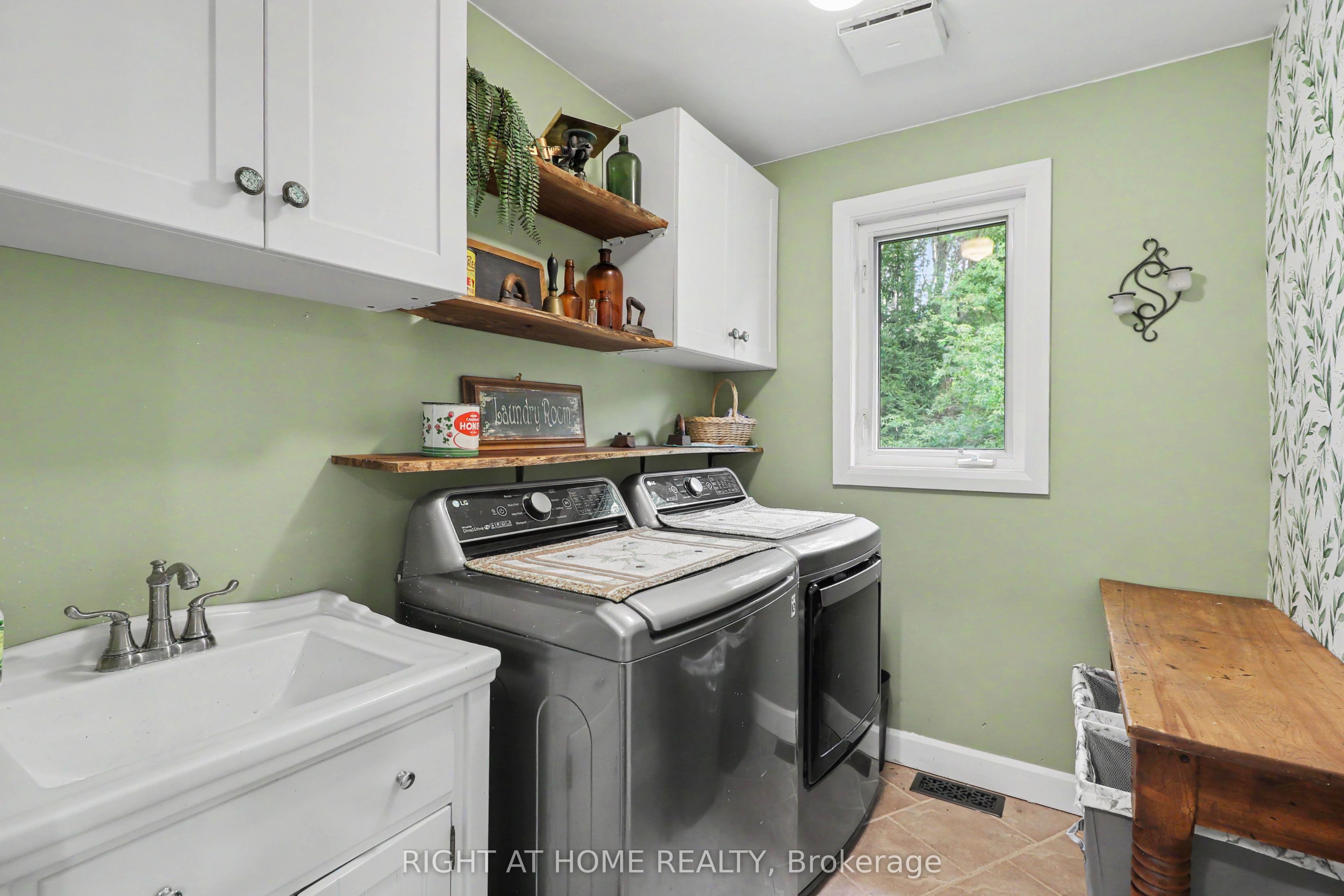 1280 Du Lac Chase Property Photo 23