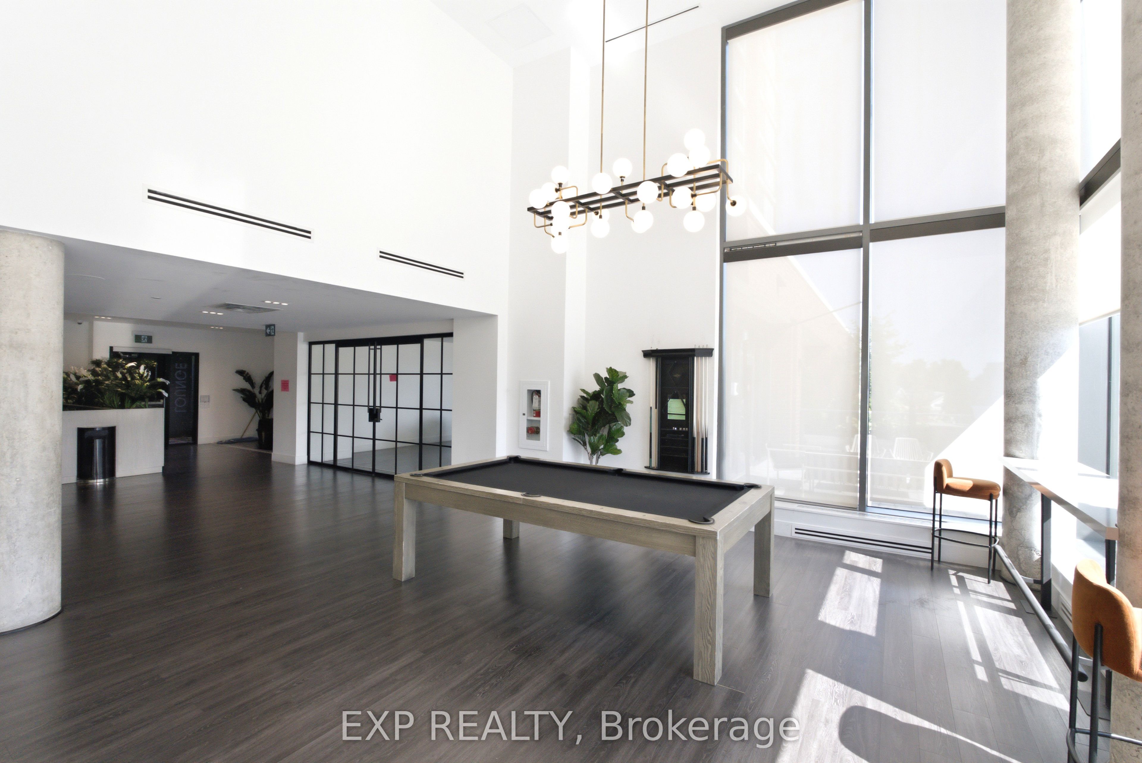 5 Wellington Street S 1011 Property Photo 22