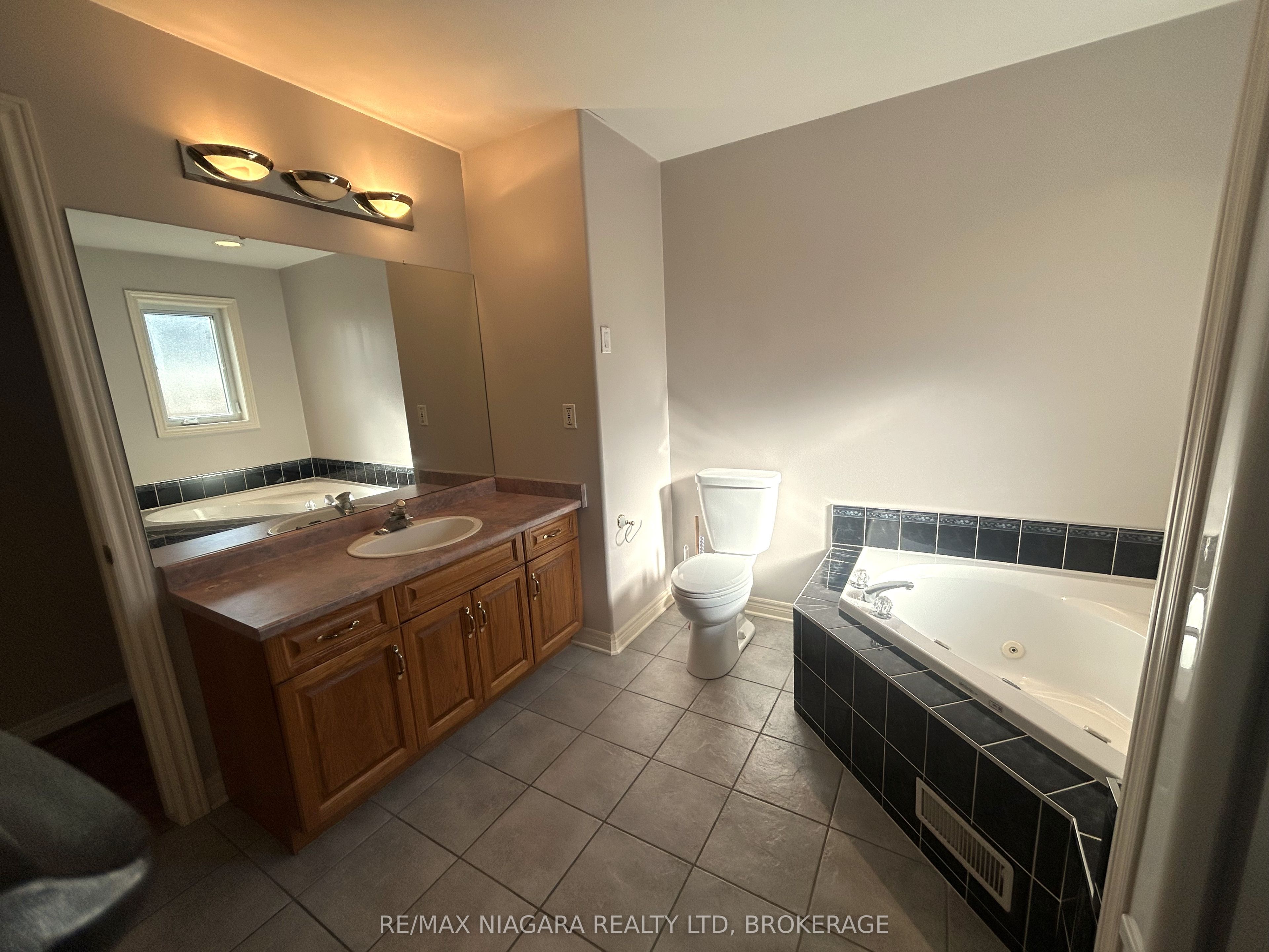 11 Ursula Avenue Unit 1 Property Photo 13