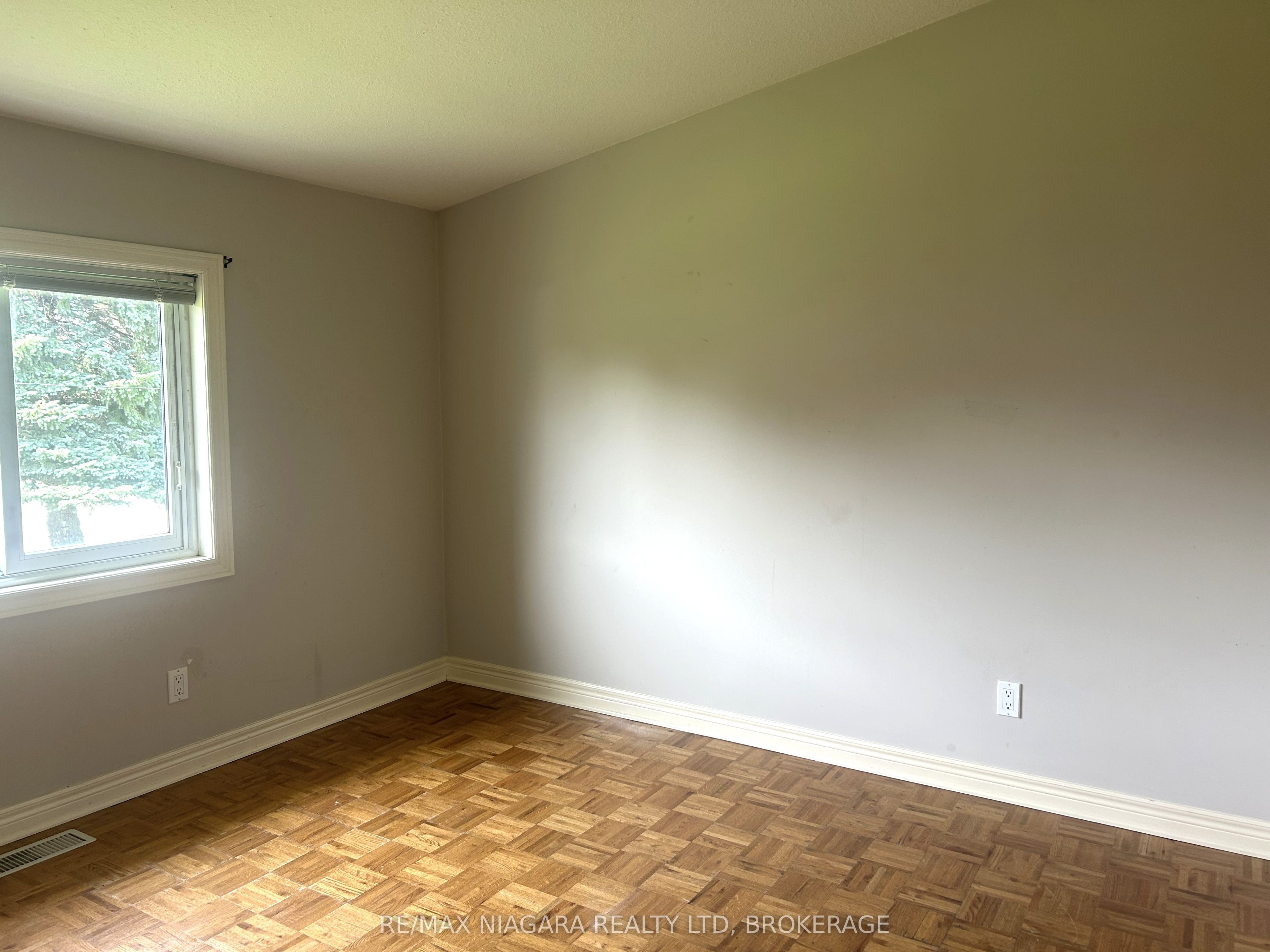 11 Ursula Avenue Unit 1 Property Photo 17