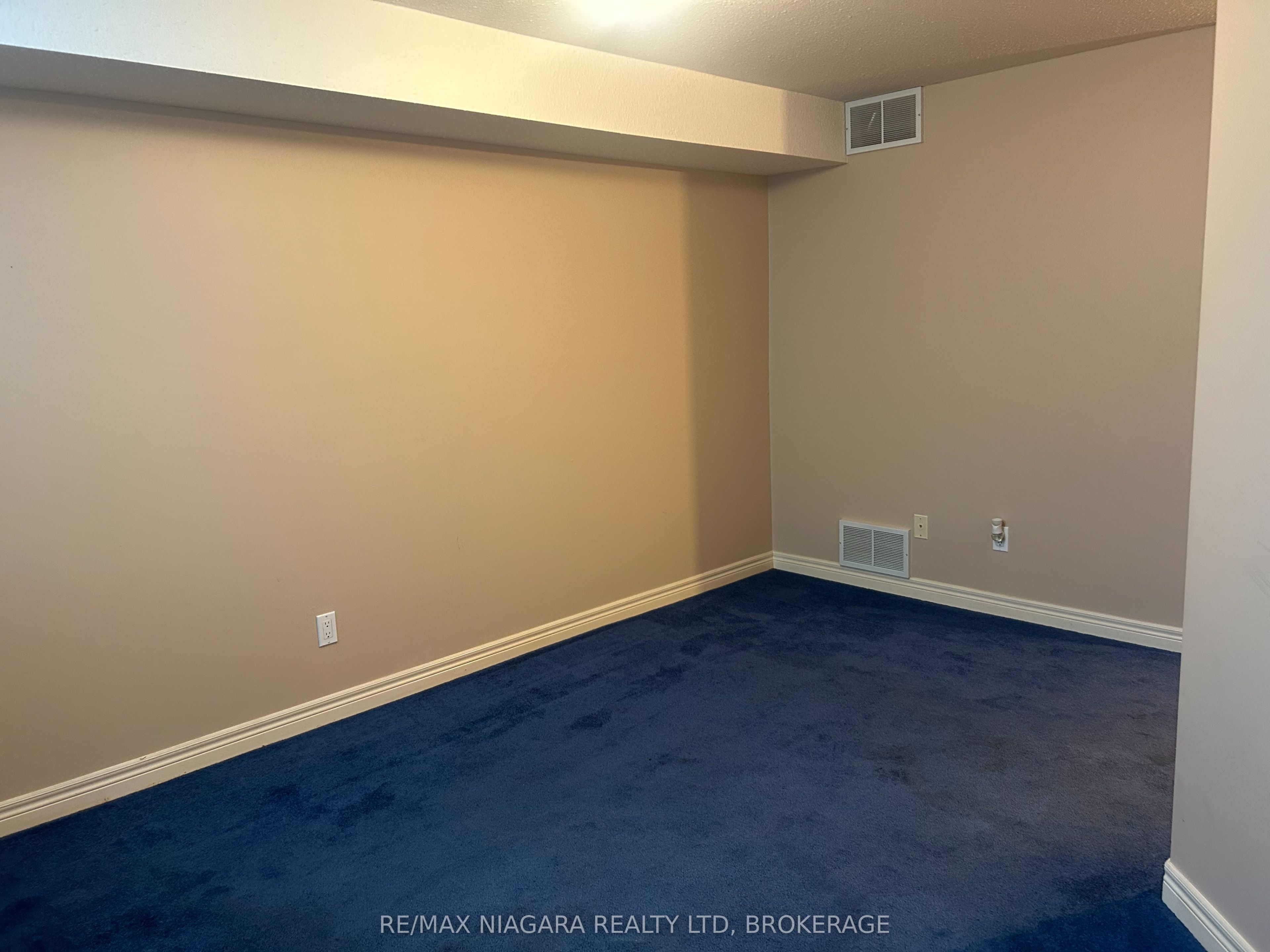 11 Ursula Avenue Unit 1 Property Photo 18