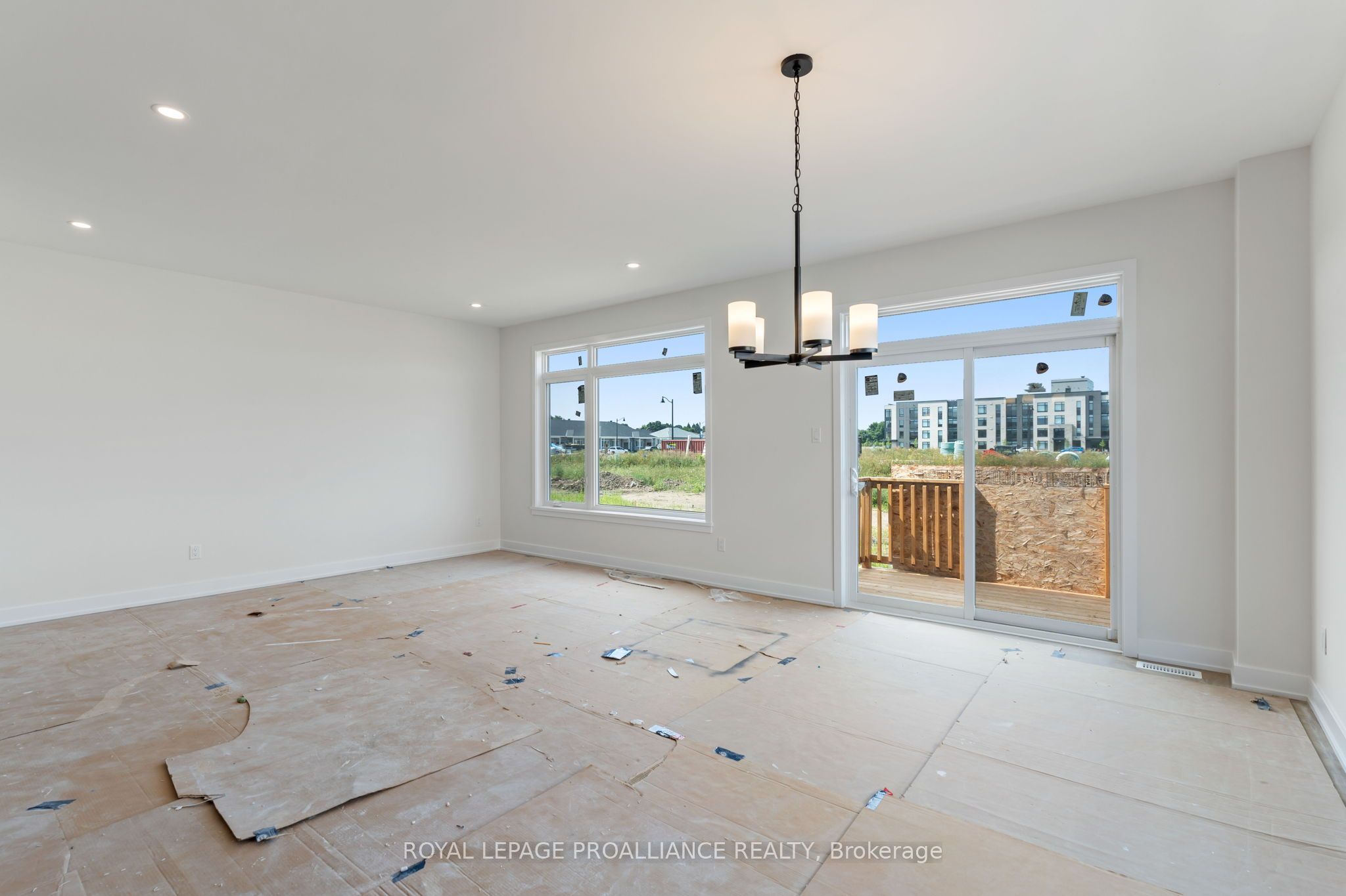 1028 Moore Street Property Photo 16
