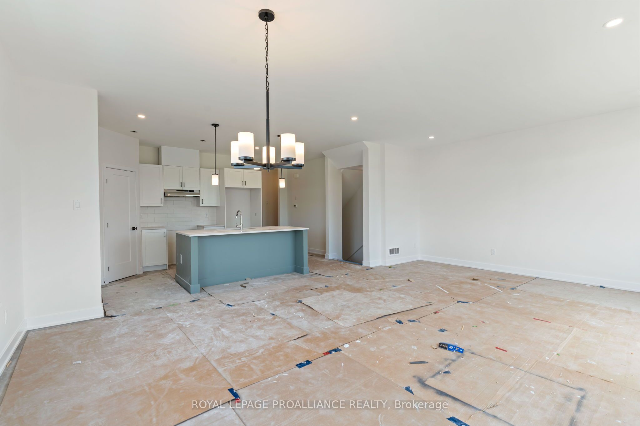1028 Moore Street Property Photo 17