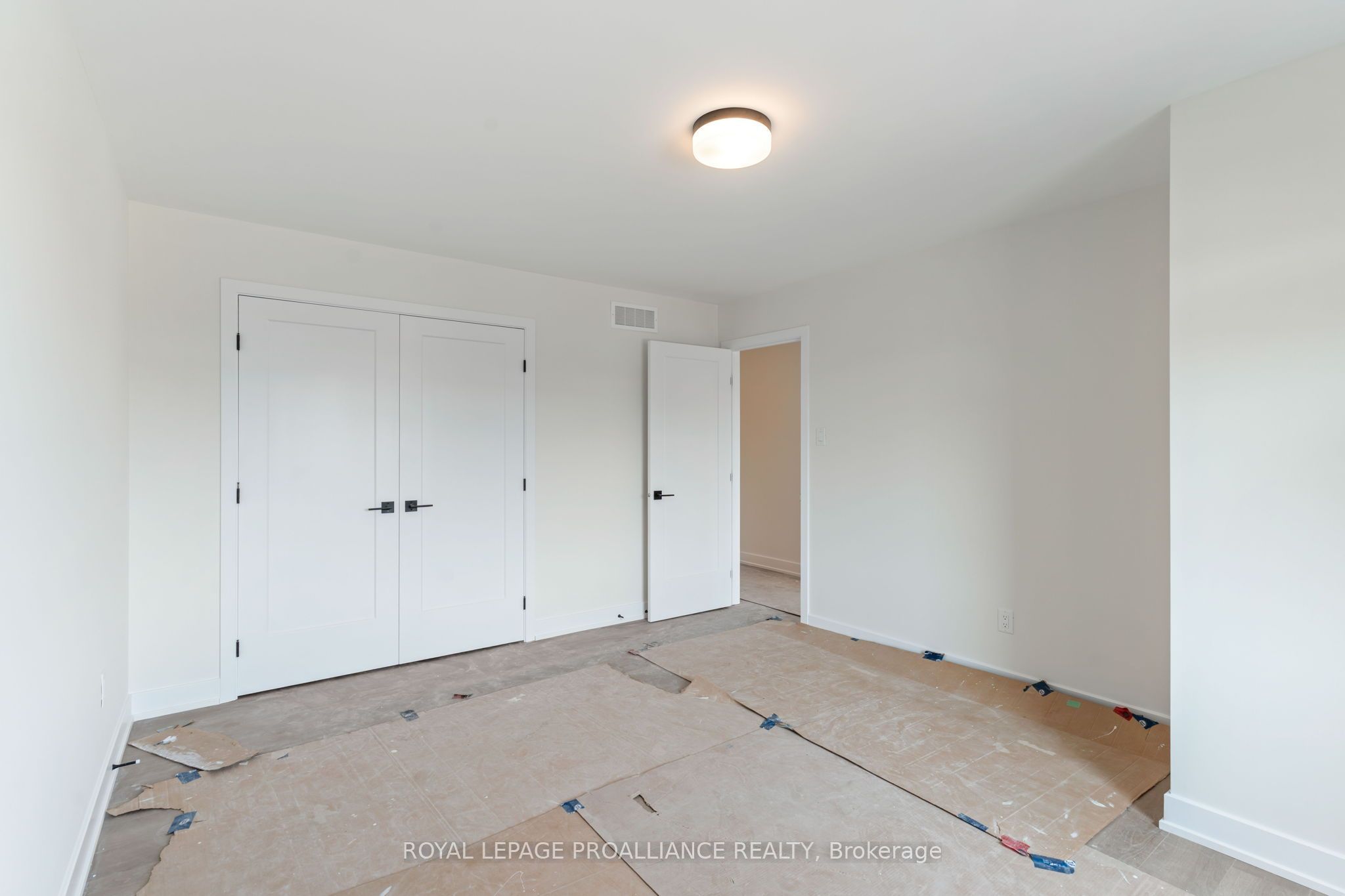 1028 Moore Street Property Photo 33