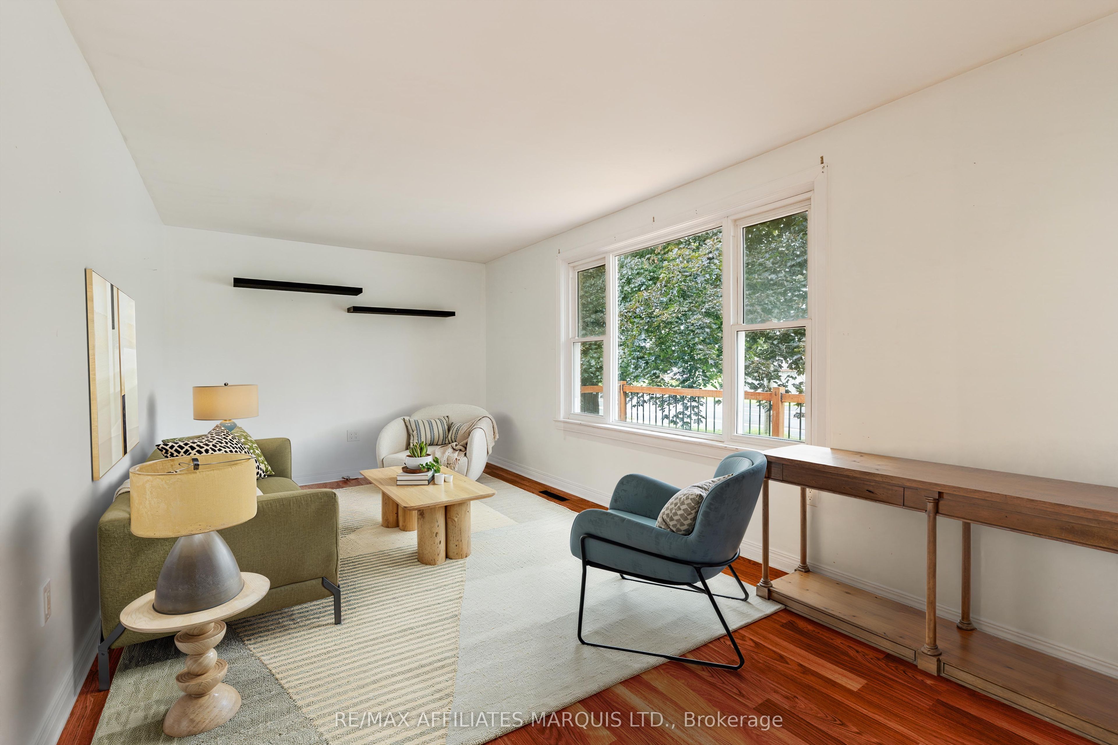 16 Front Street Property Photo 8