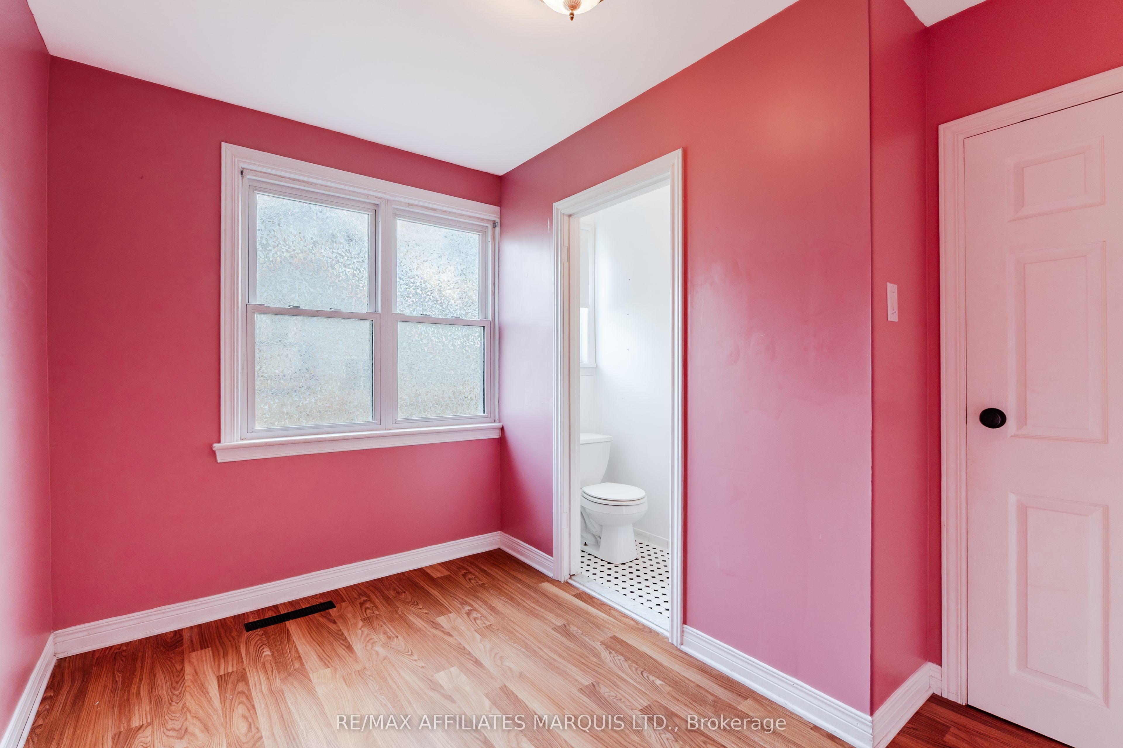 16 Front Street Property Photo 19