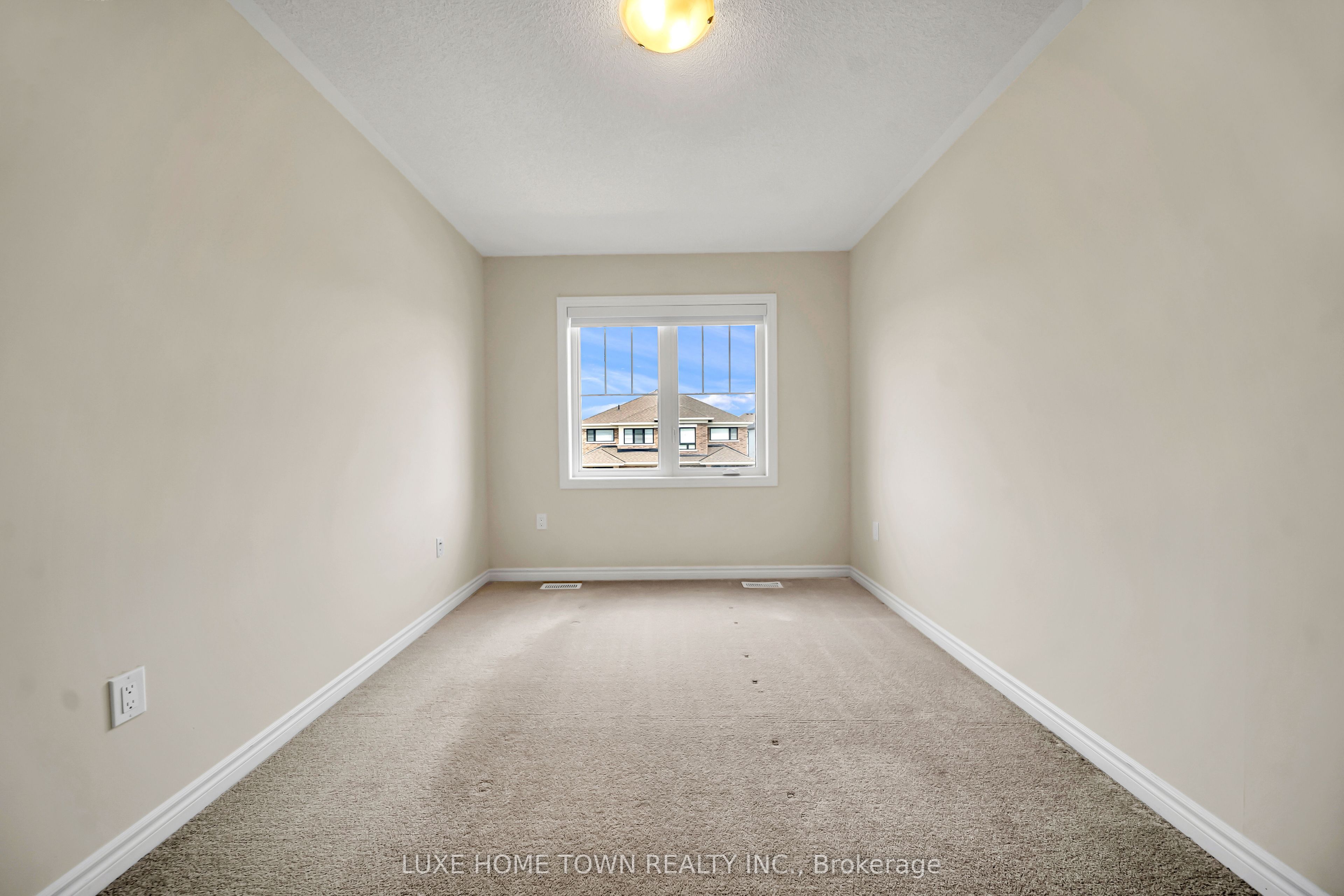 82 Prest Way Property Photo 27
