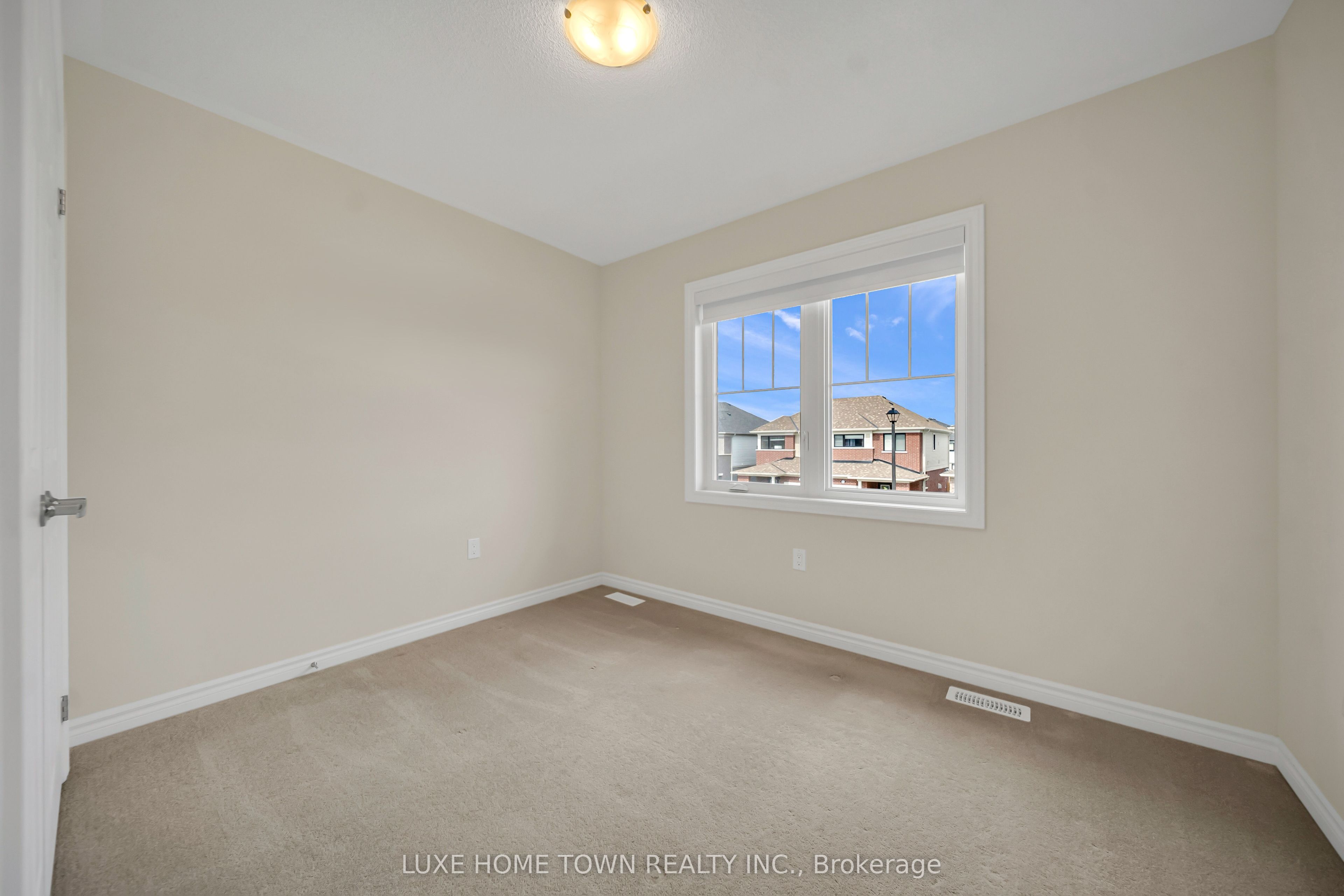 82 Prest Way Property Photo 30