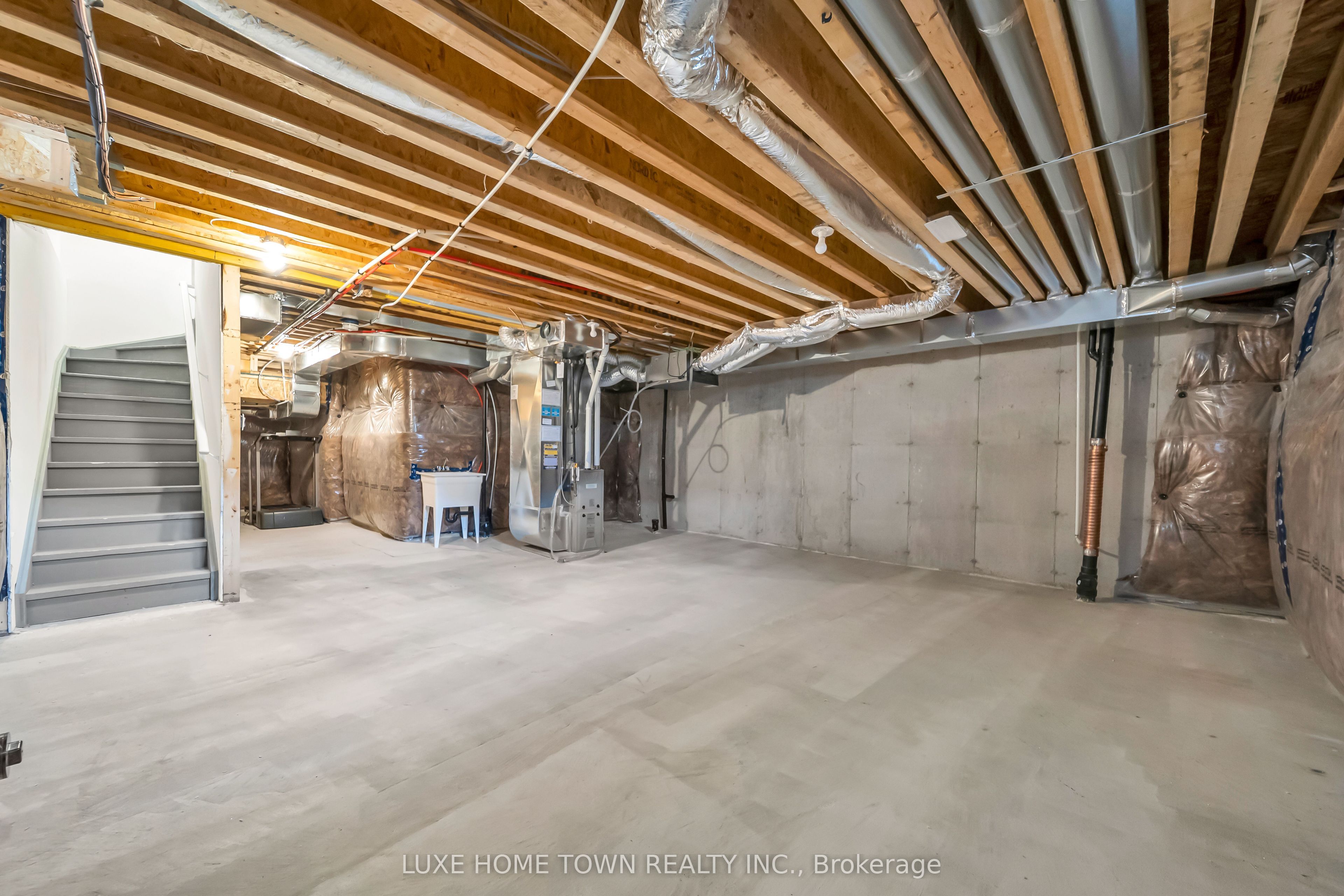 82 Prest Way Property Photo 34