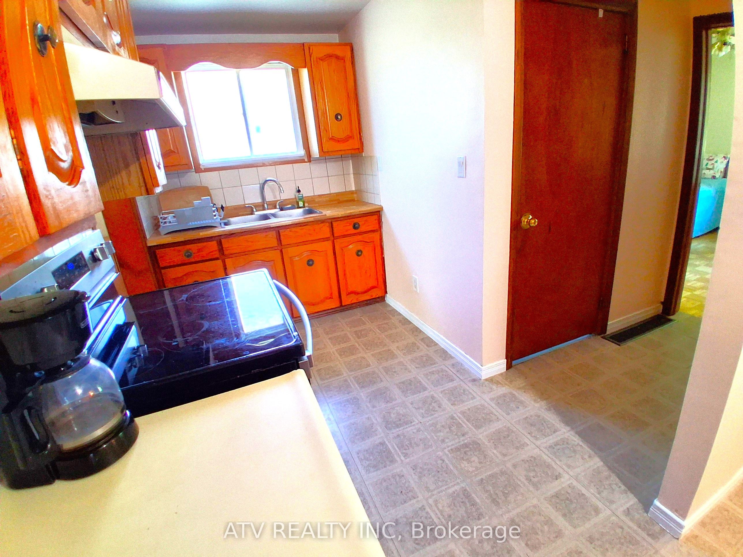 54 First Avenue Property Photo 7