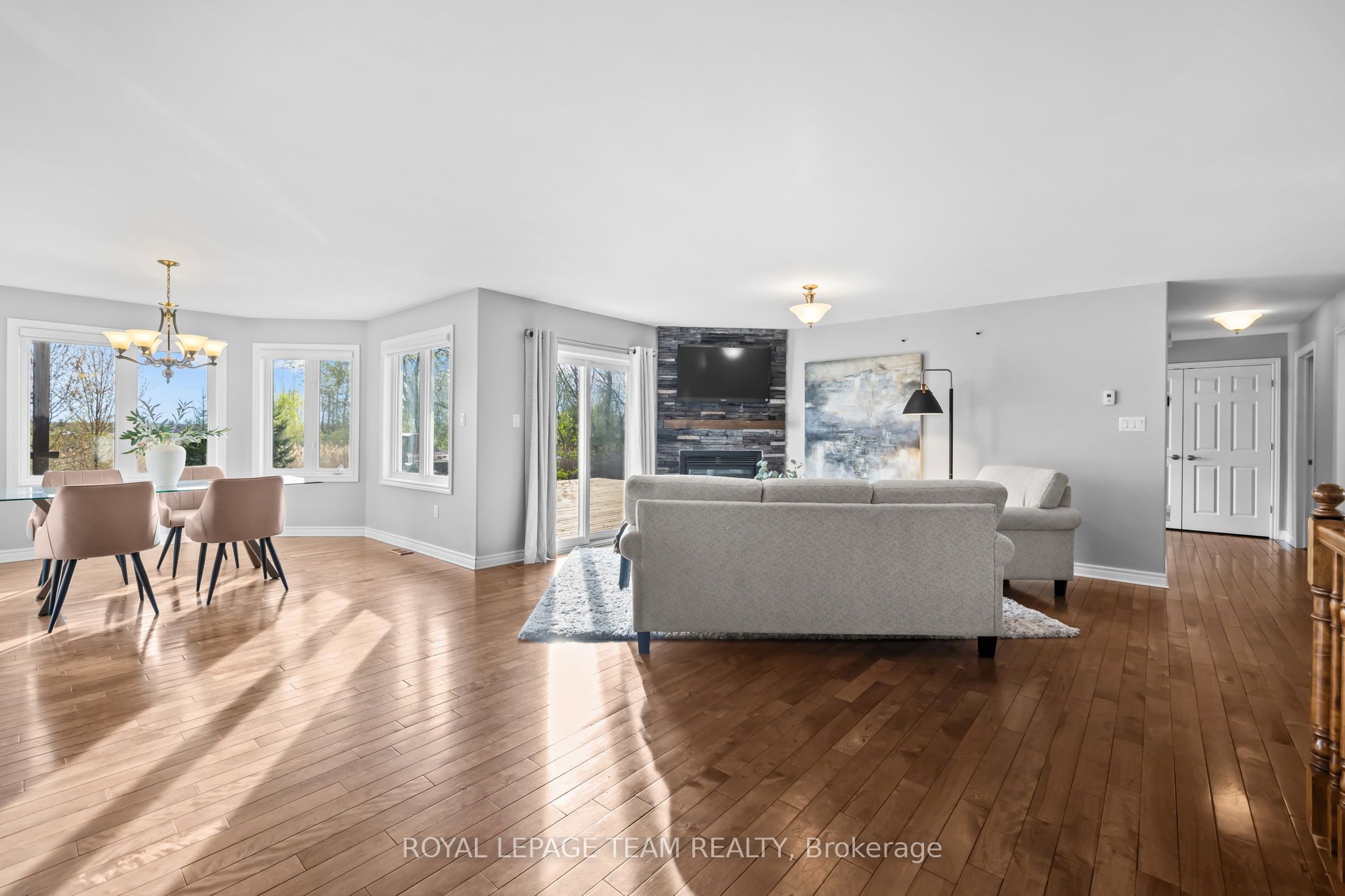 53 D'arcys Way Property Photo 8