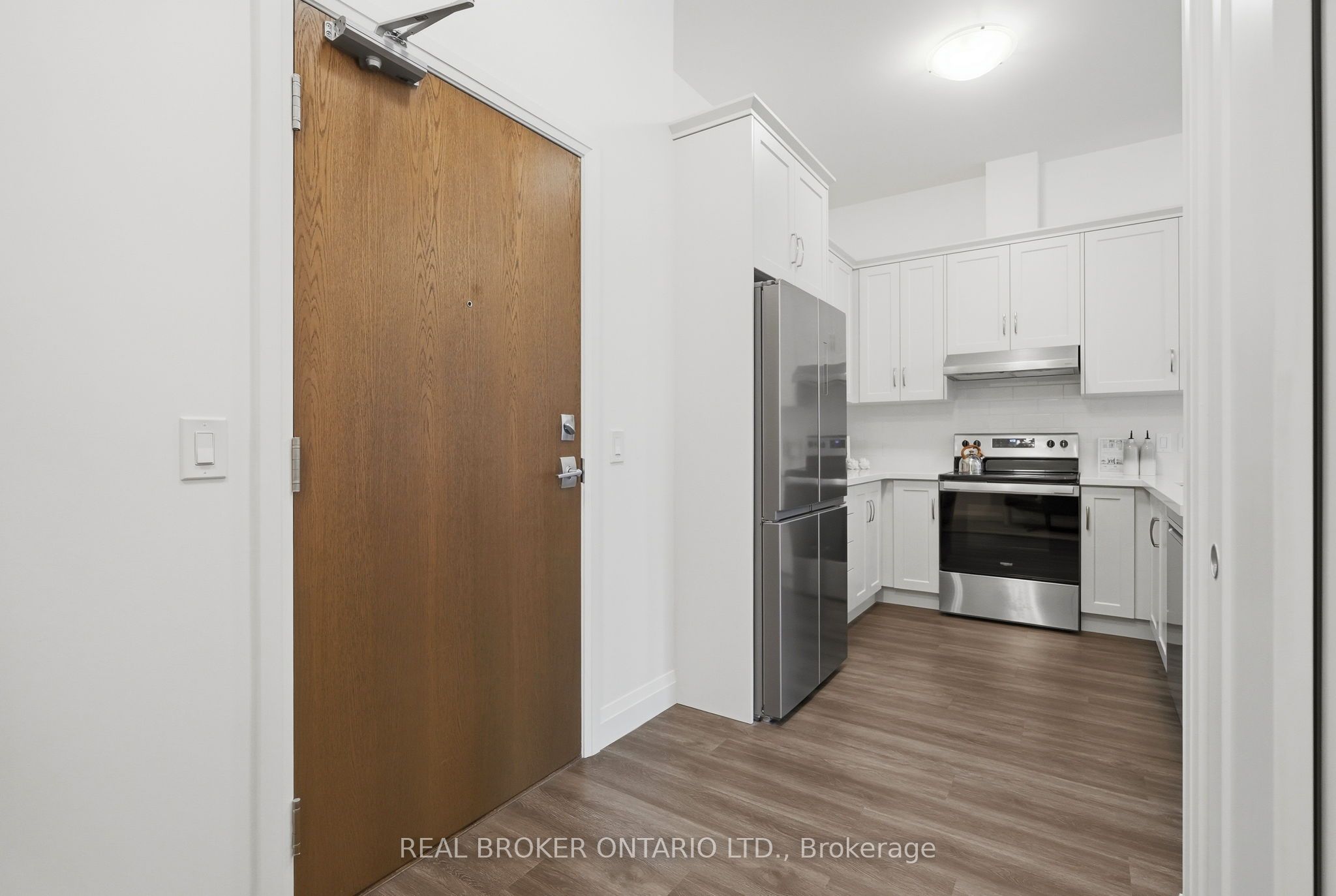 30 Hamilton Street S 101 Property Photo 6