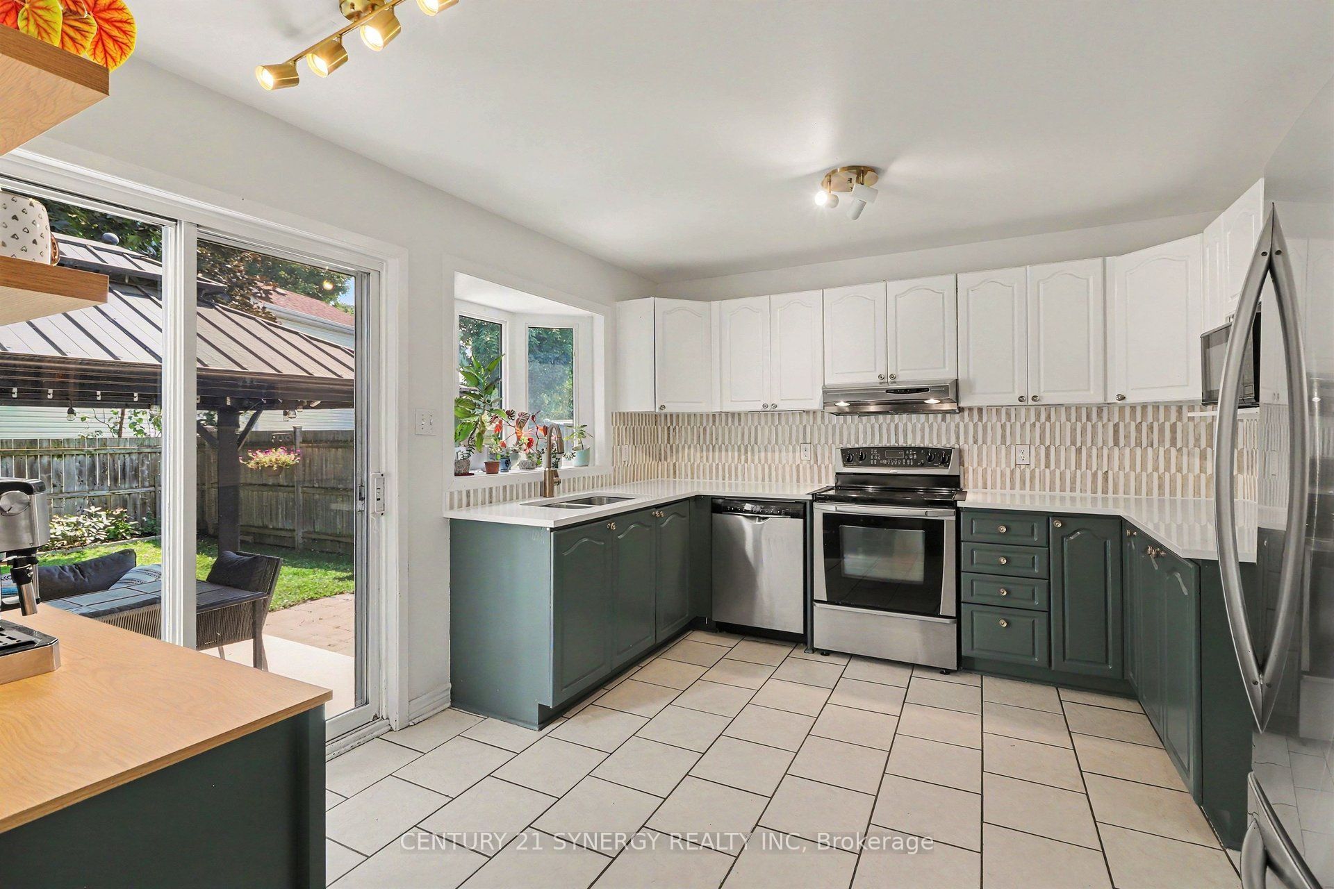 1503 Roberval Avenue Property Photo 13
