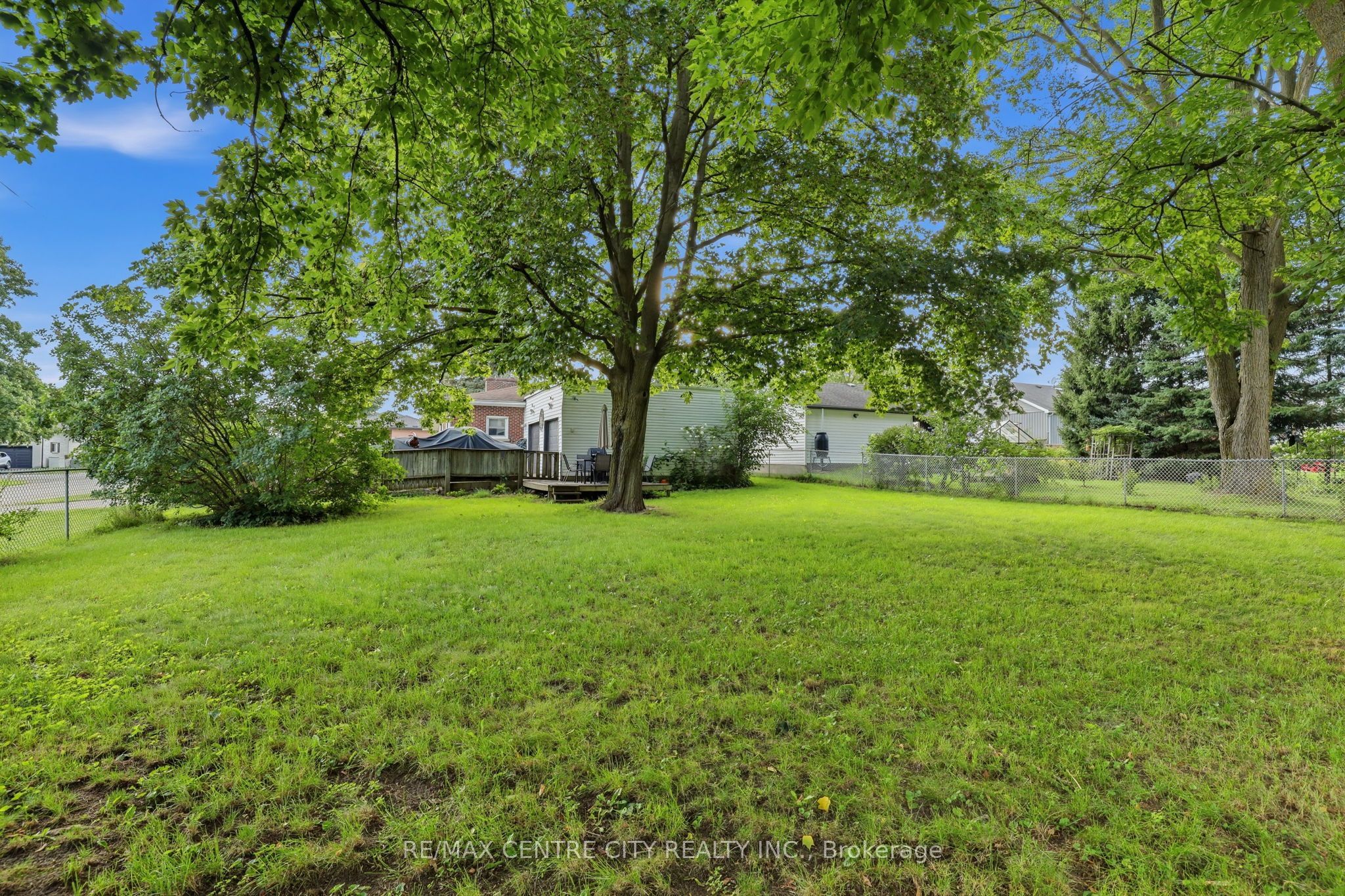 438 Forest Lawn Avenue Property Photo 33