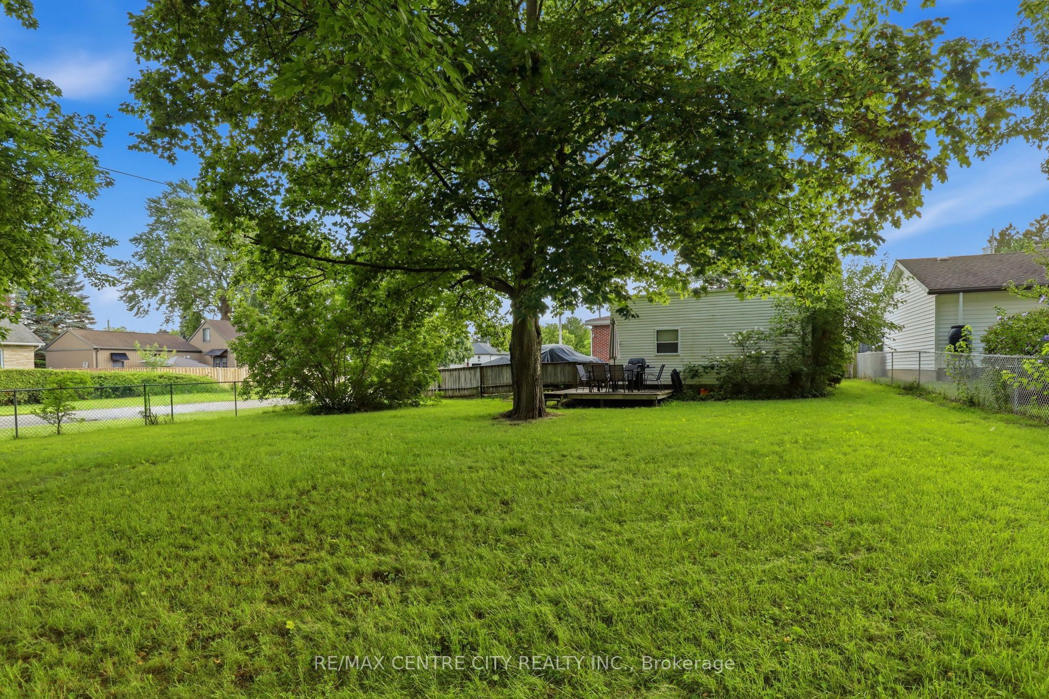 438 Forest Lawn Avenue Property Photo 34