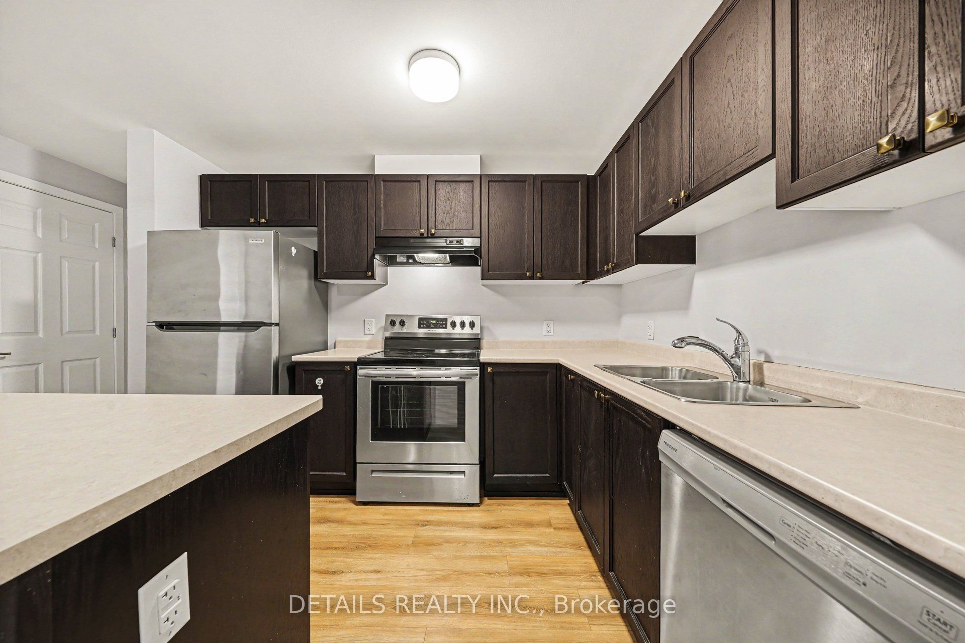 214 Anyolite Private Property Photo 8