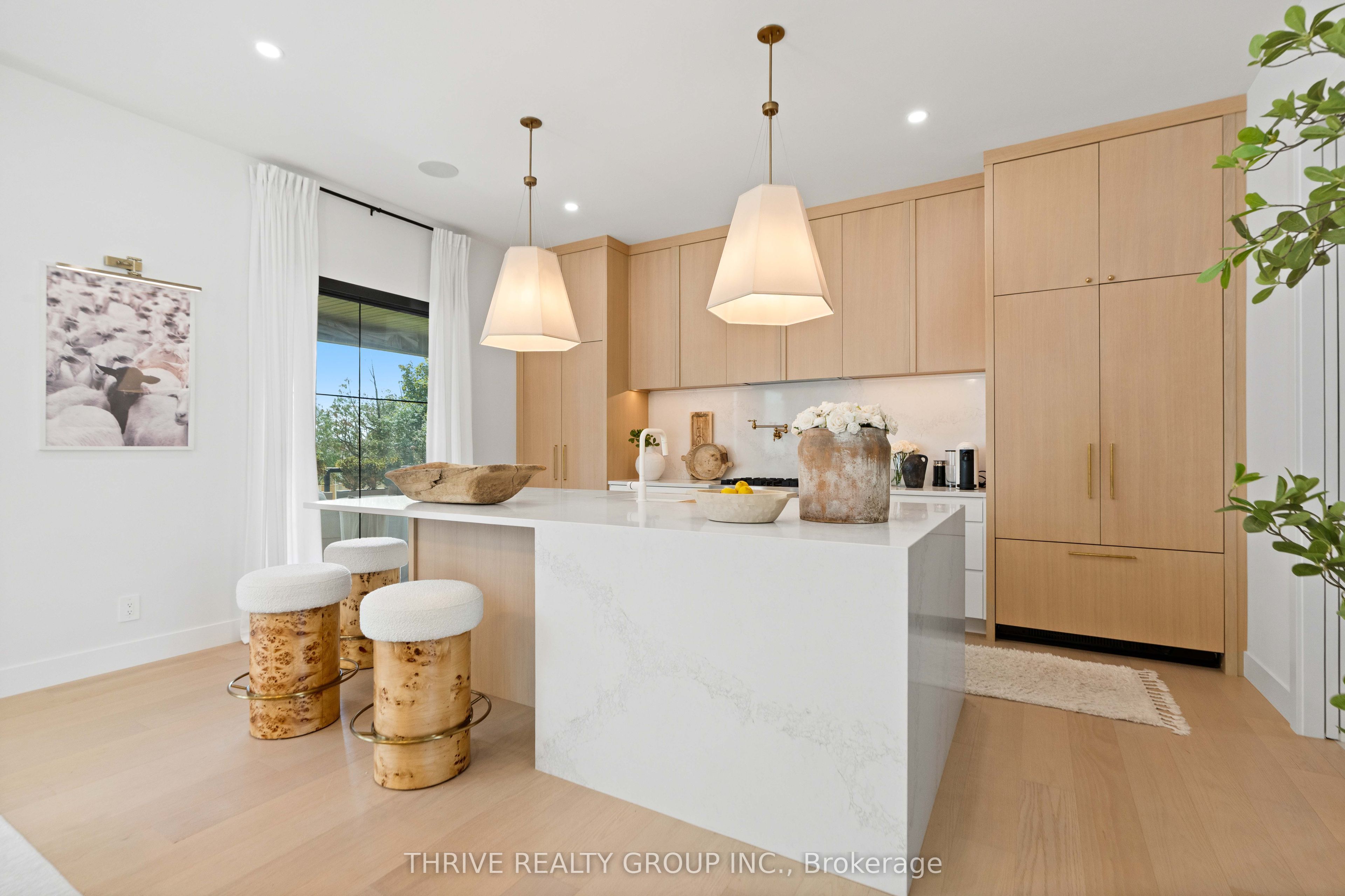 365 Manhattan Drive Property Photo 8