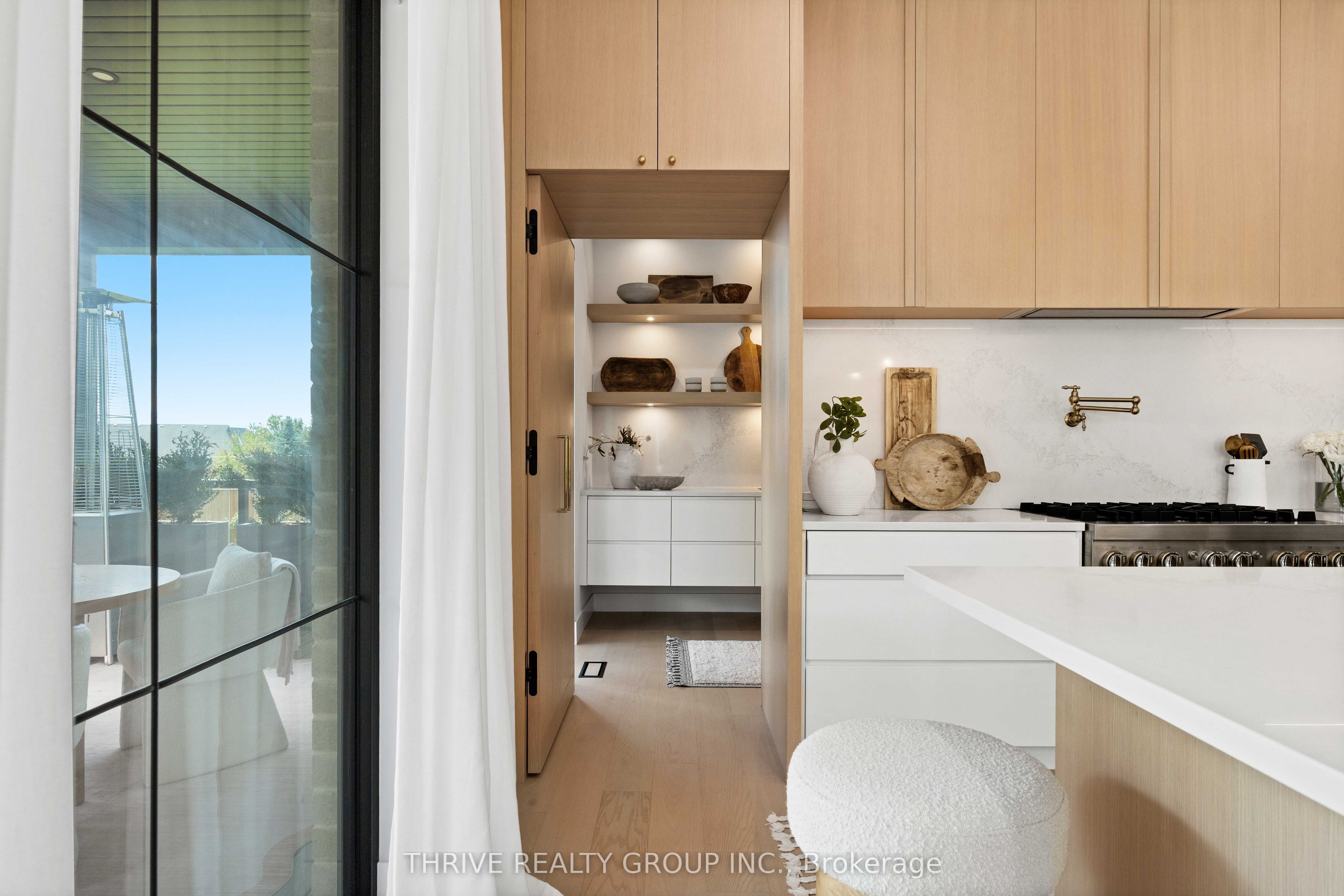 365 Manhattan Drive Property Photo 14