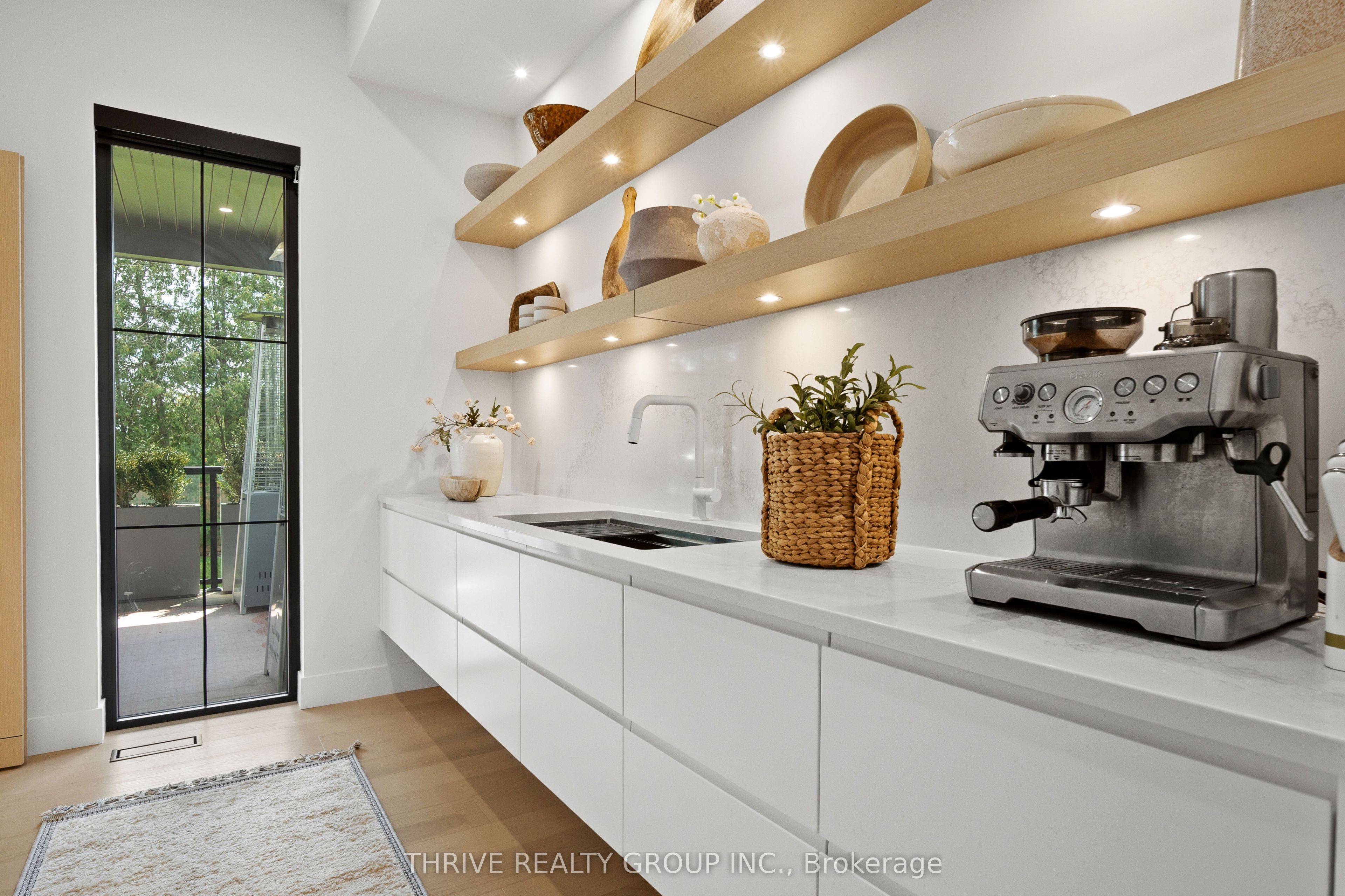 365 Manhattan Drive Property Photo 16