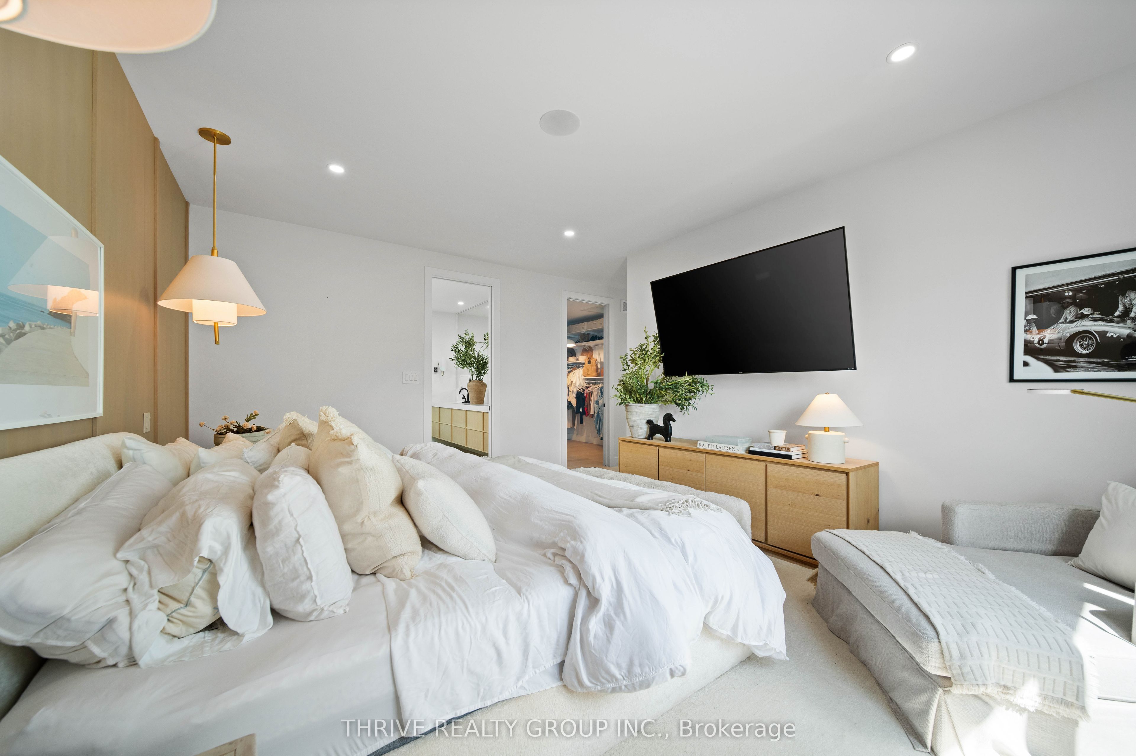 365 Manhattan Drive Property Photo 27