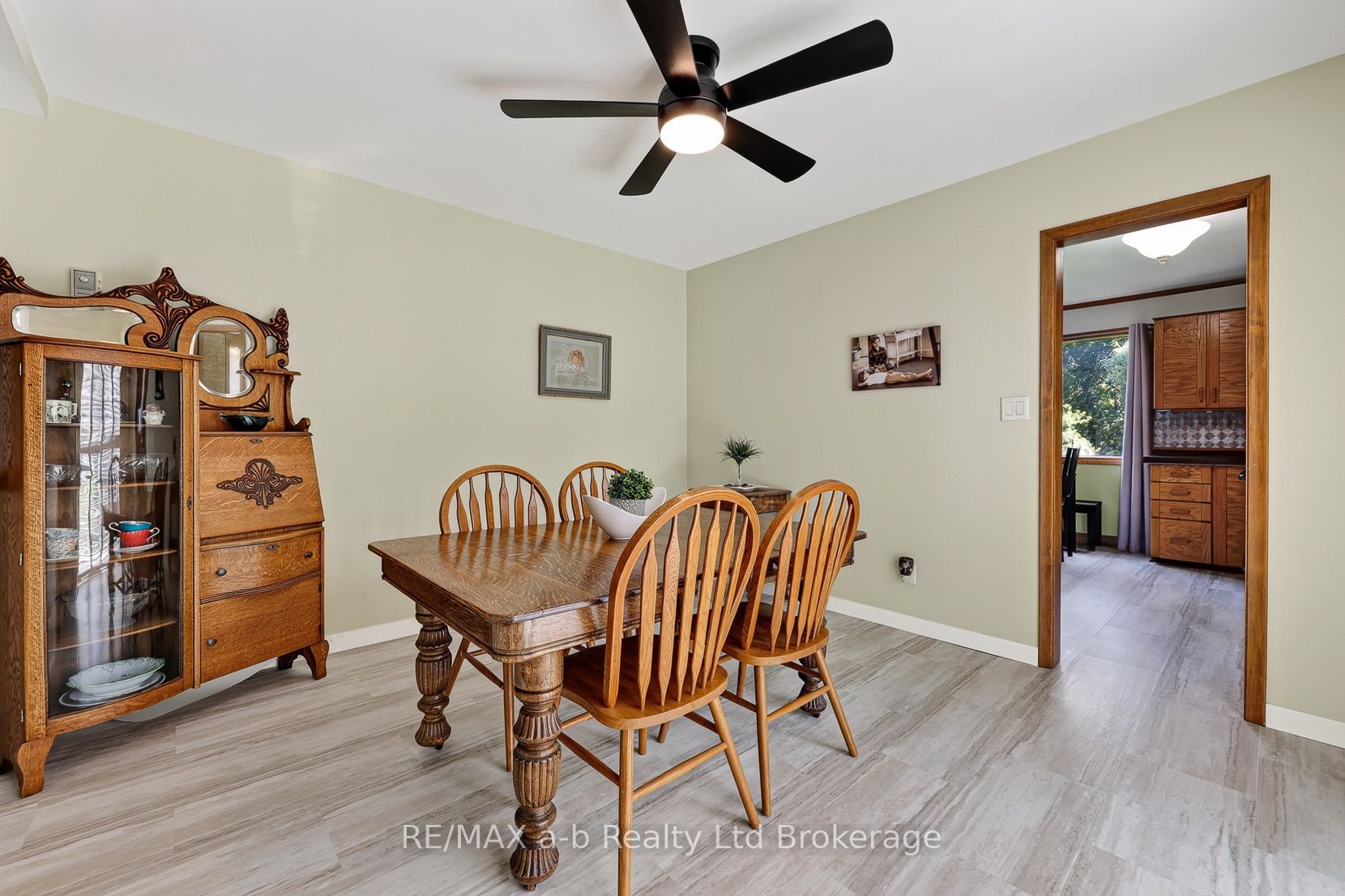10 Pitcher Street Property Photo 14
