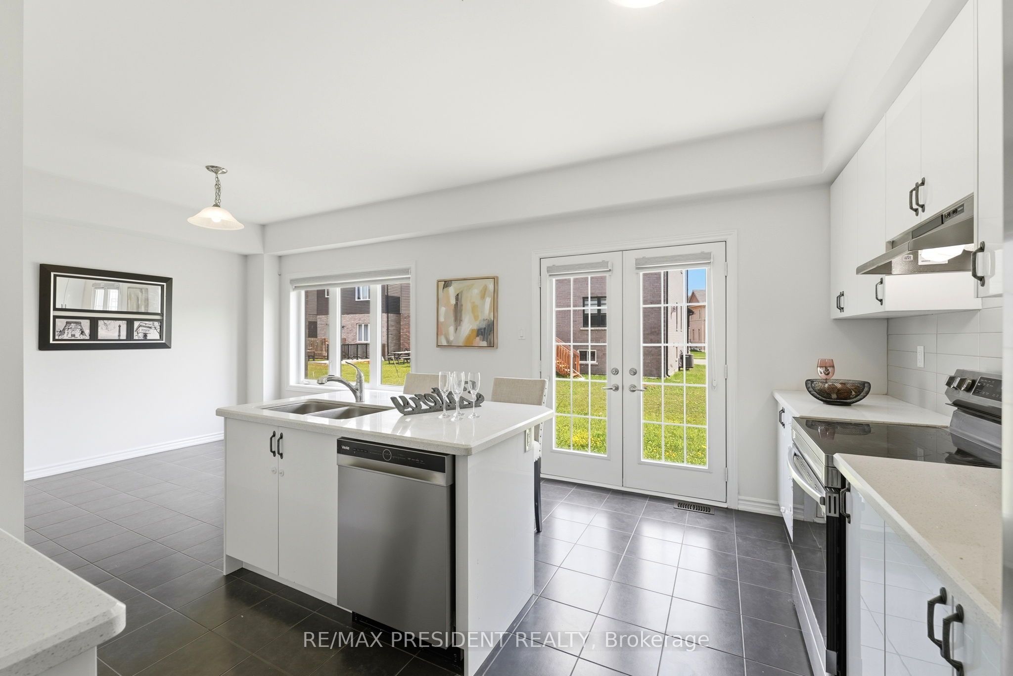 10 Poole Street Property Photo 14