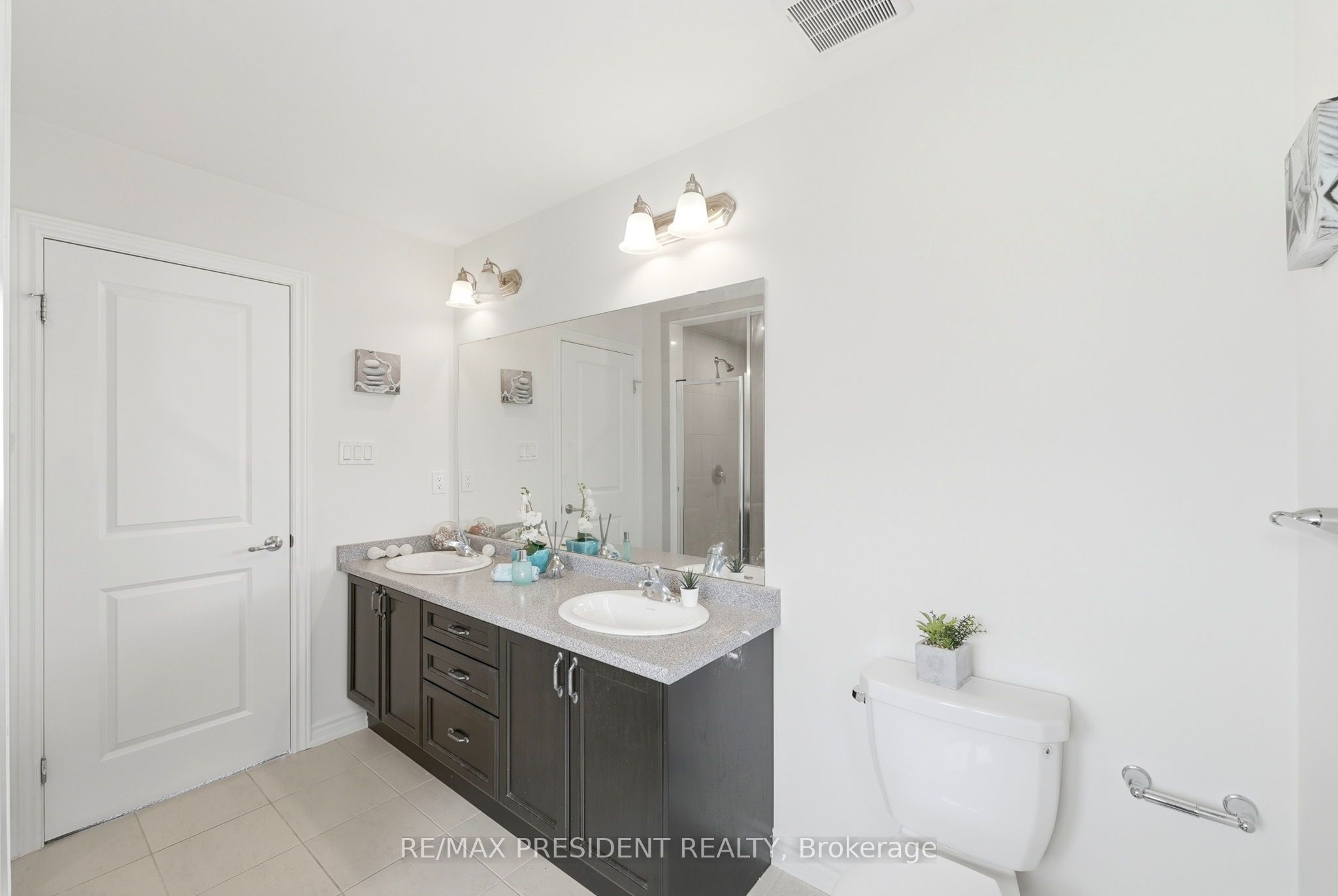 10 Poole Street Property Photo 27