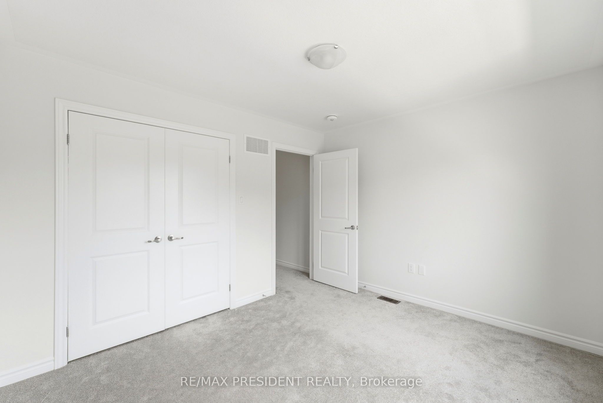 10 Poole Street Property Photo 30