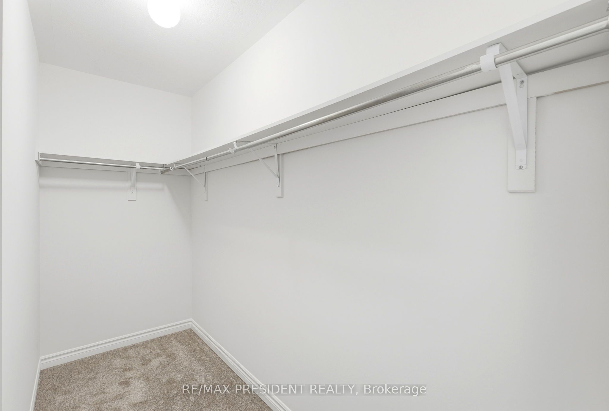 10 Poole Street Property Photo 38