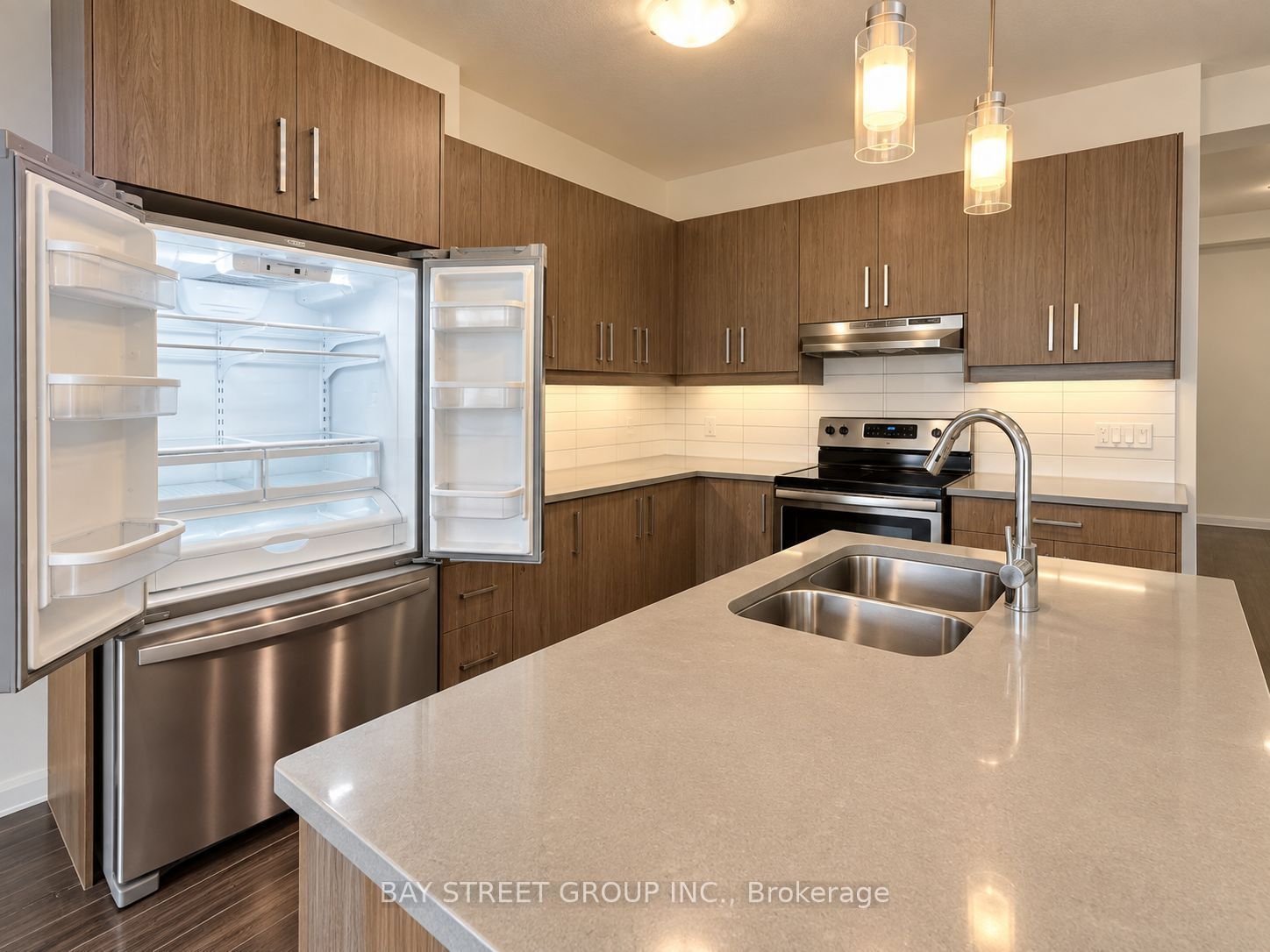 3260 Singleton Avenue 106 Property Photo 11