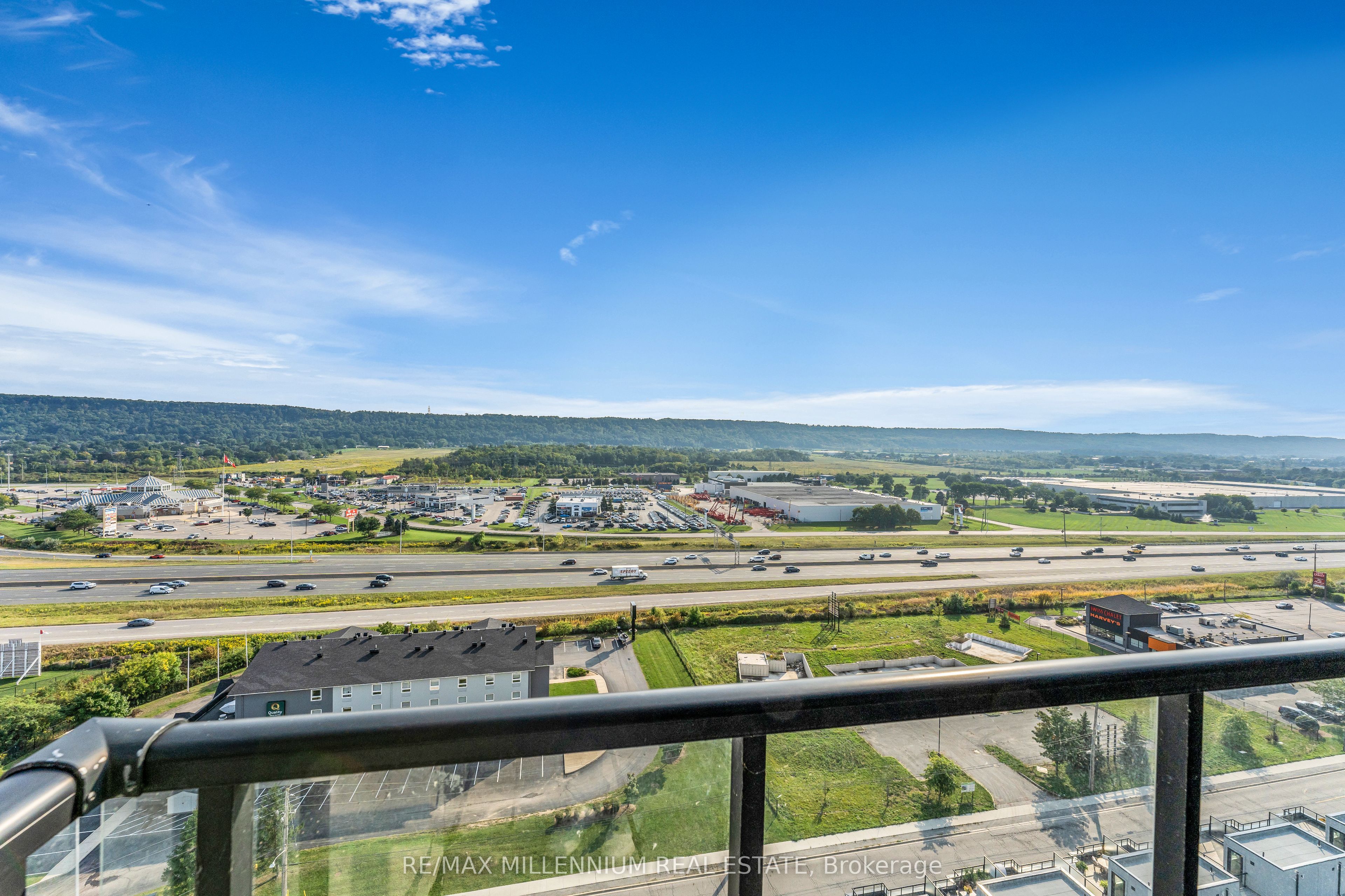 385 Winston Road 1011 Property Photo 32