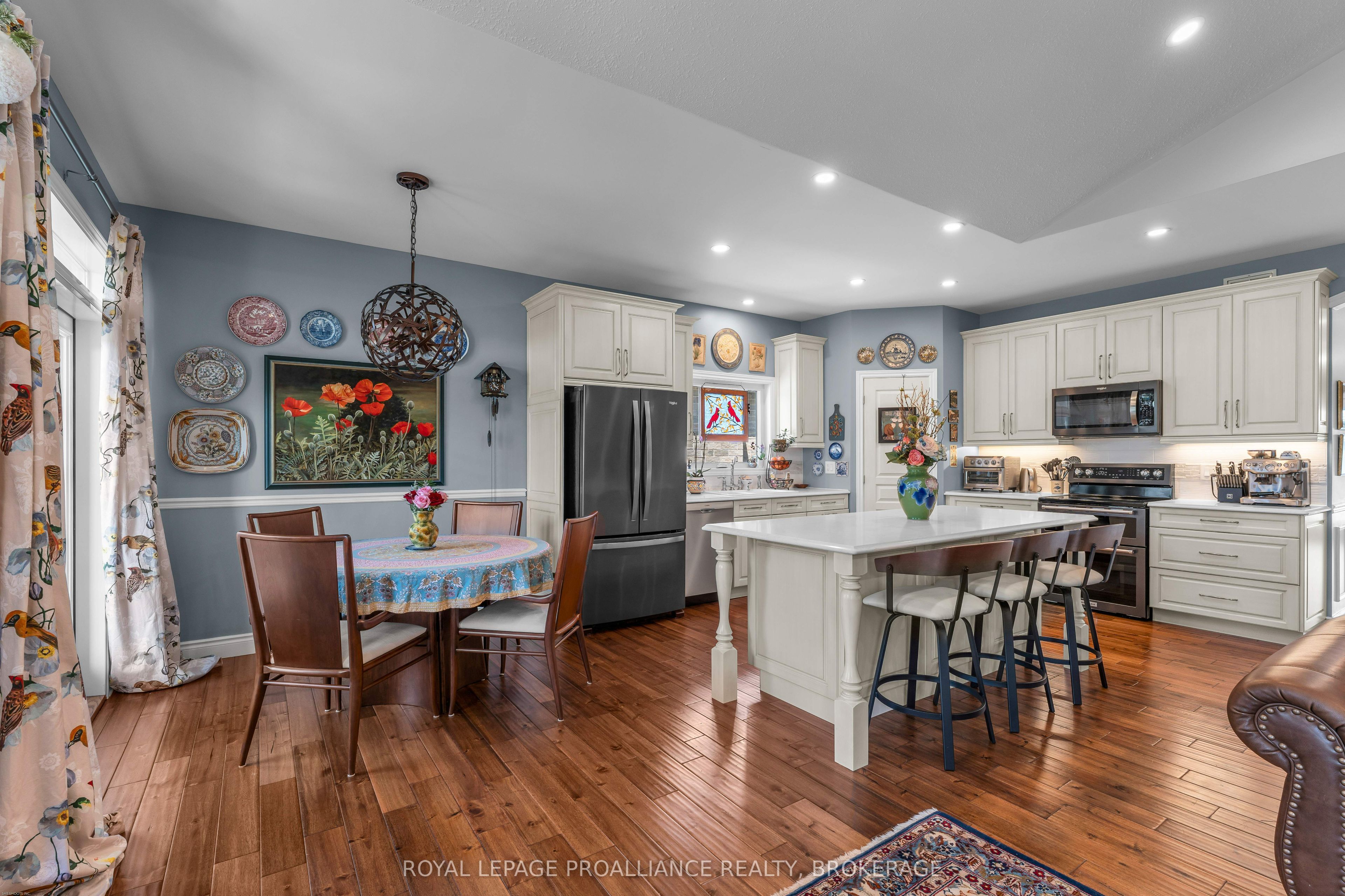 861 Windermere Drive Property Photo 15
