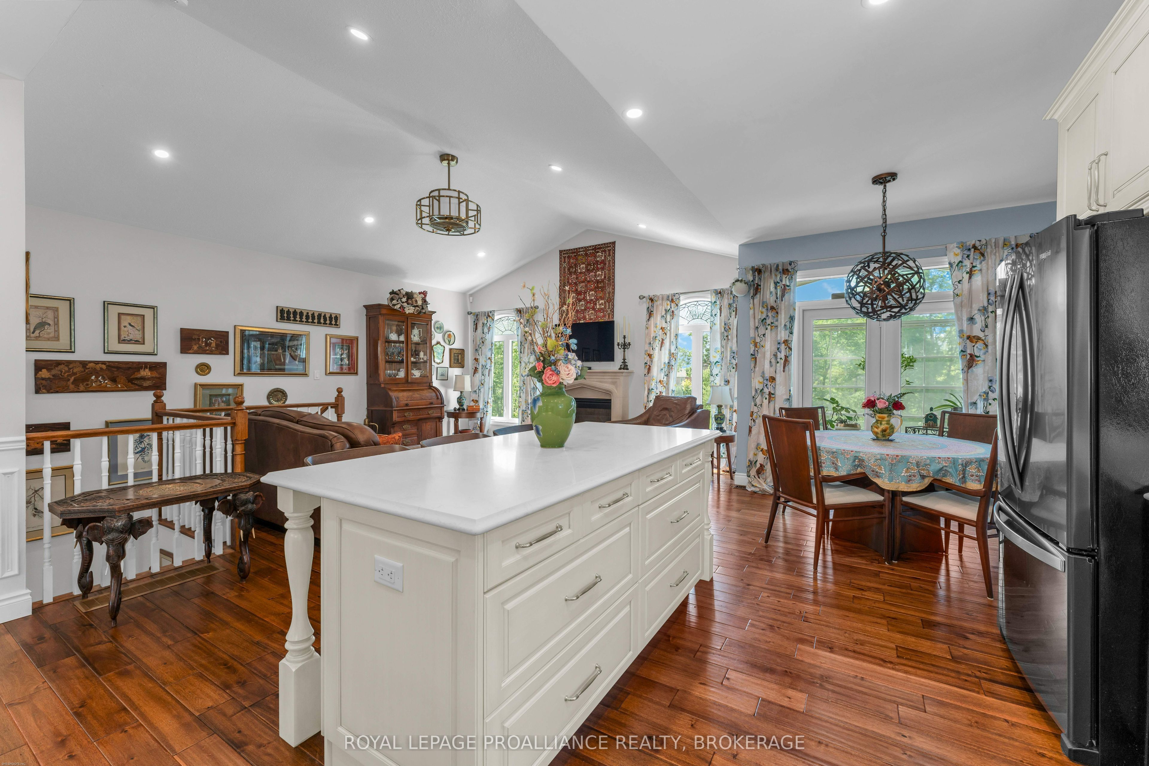 861 Windermere Drive Property Photo 17