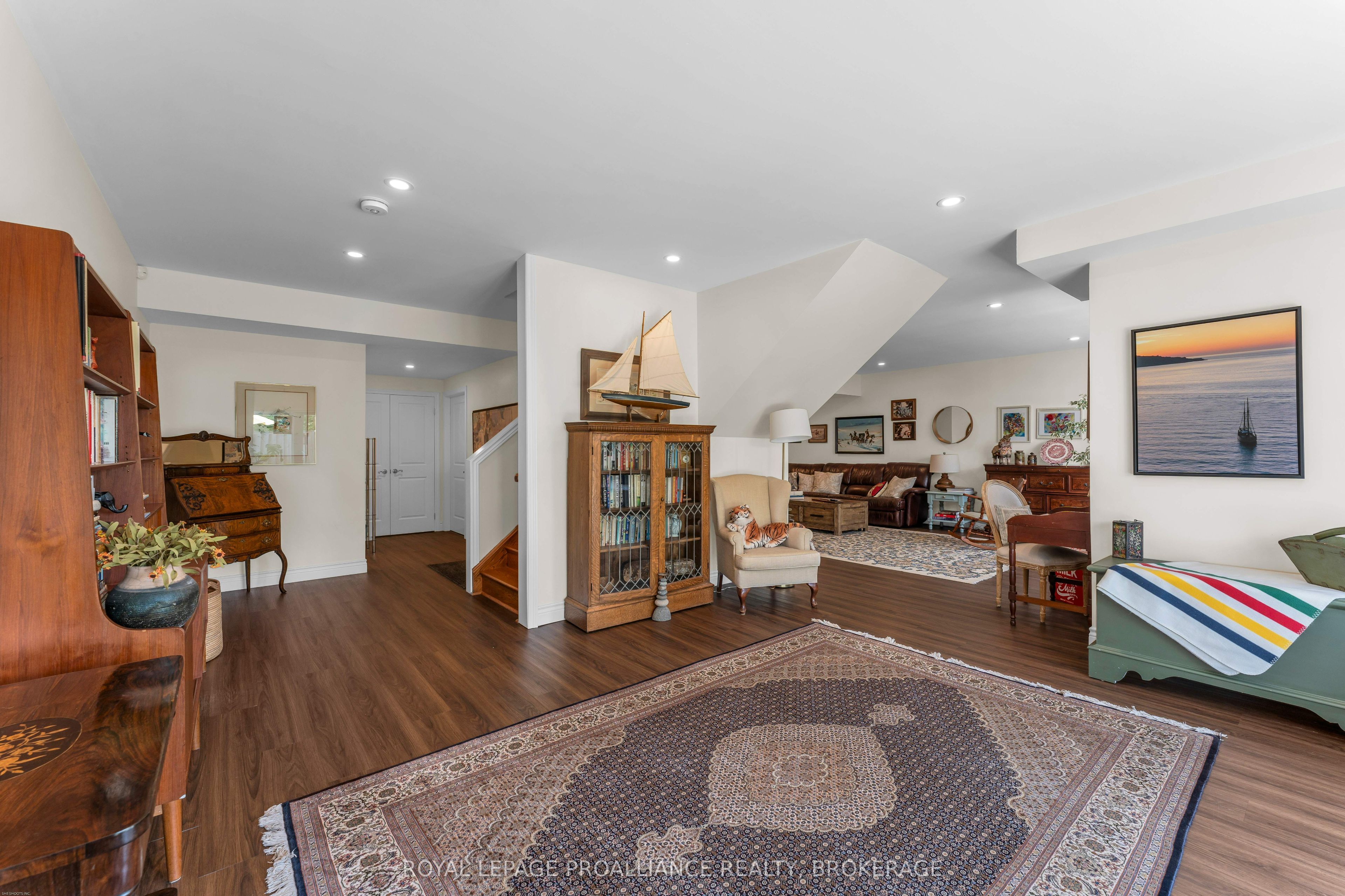 861 Windermere Drive Property Photo 32