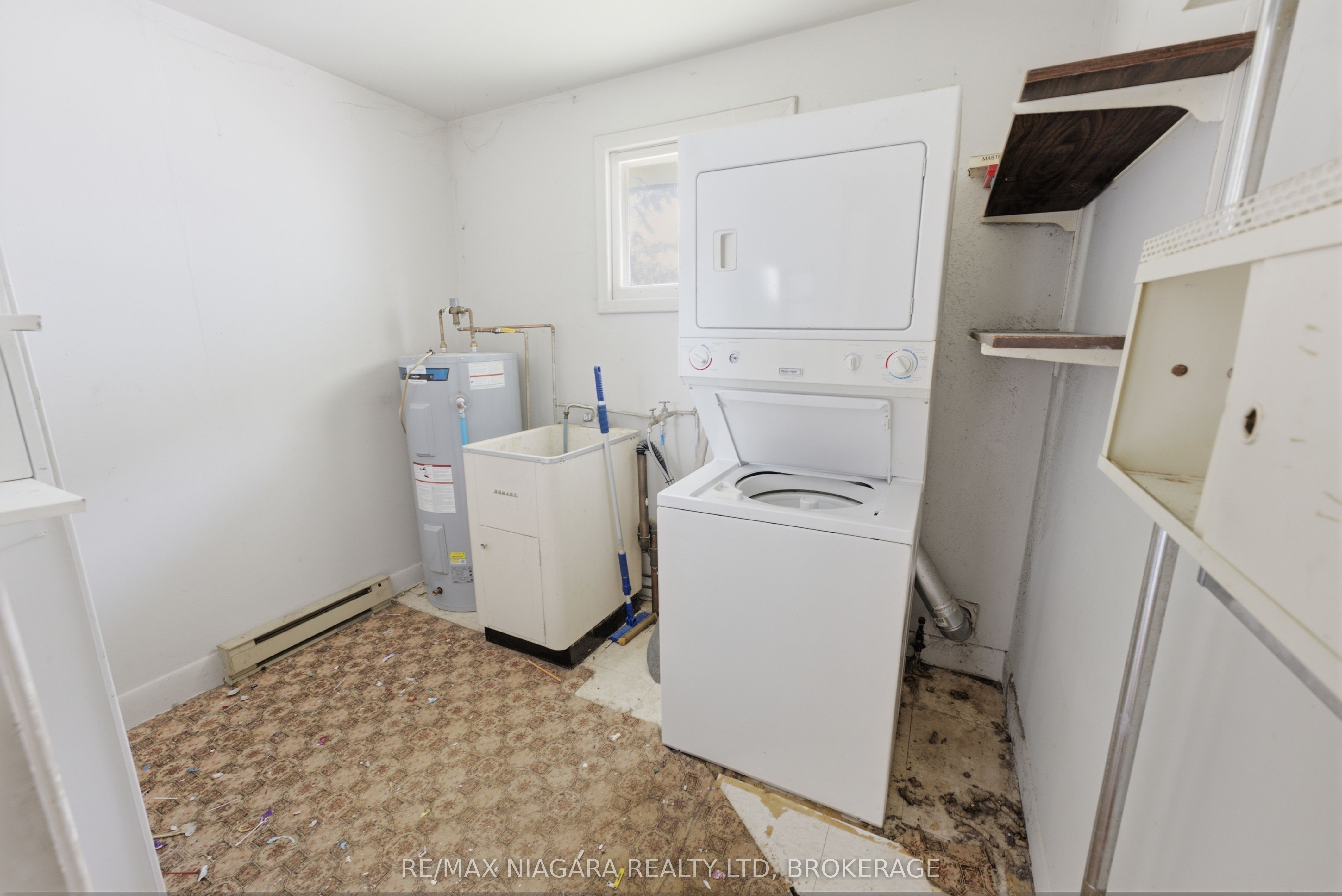 143 North Crescent Property Photo 8