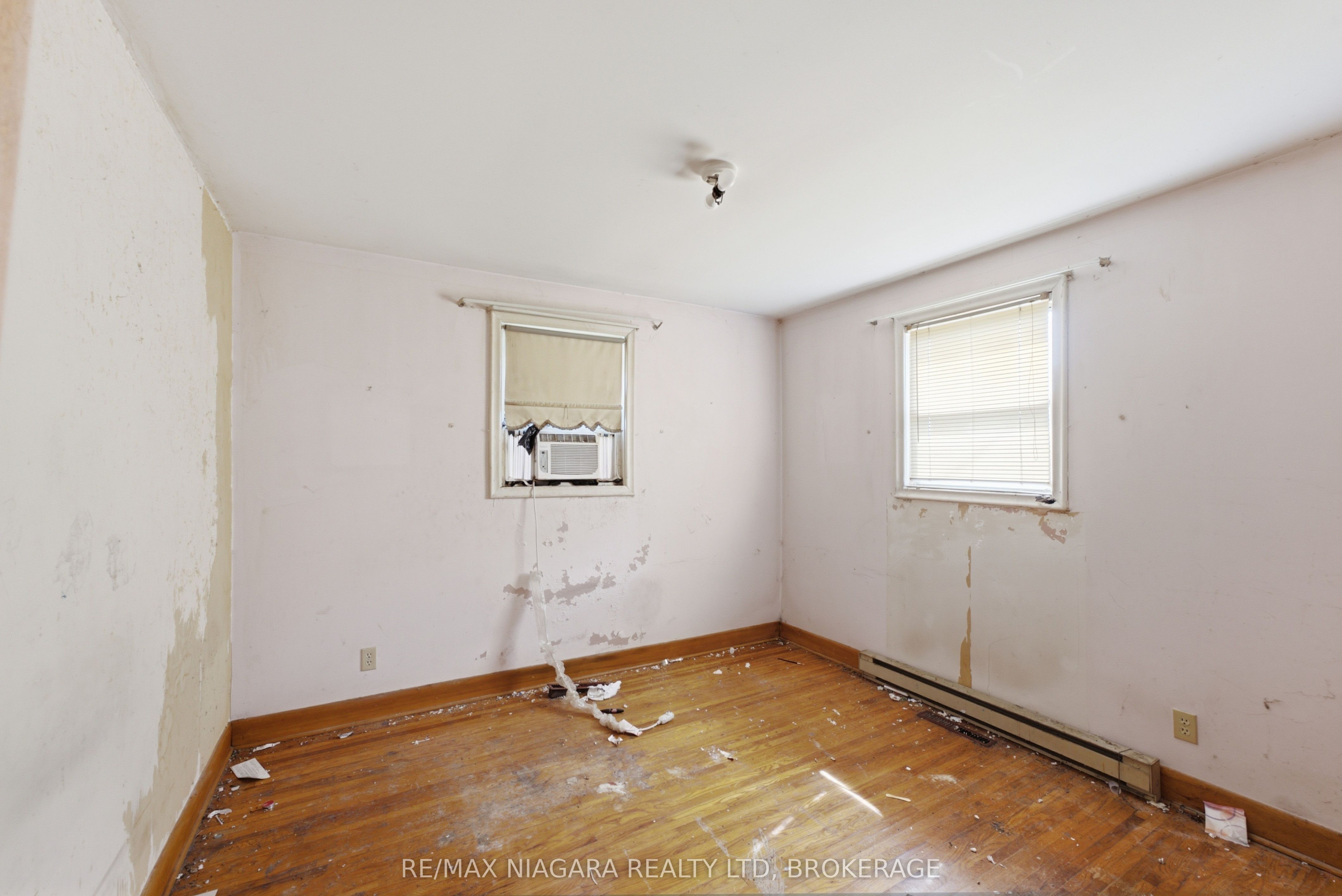 143 North Crescent Property Photo 12