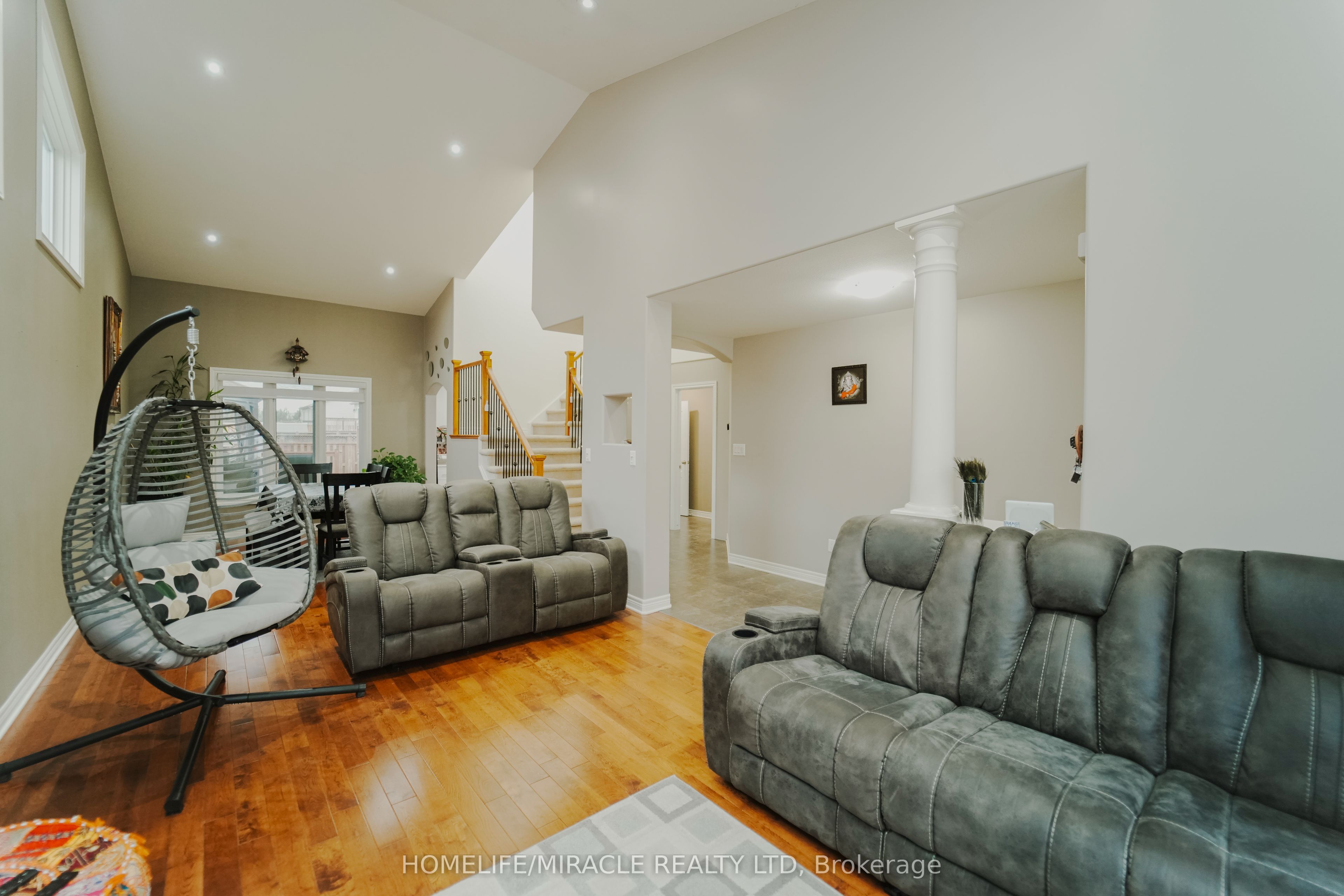6978 Shannon Drive Property Photo 5