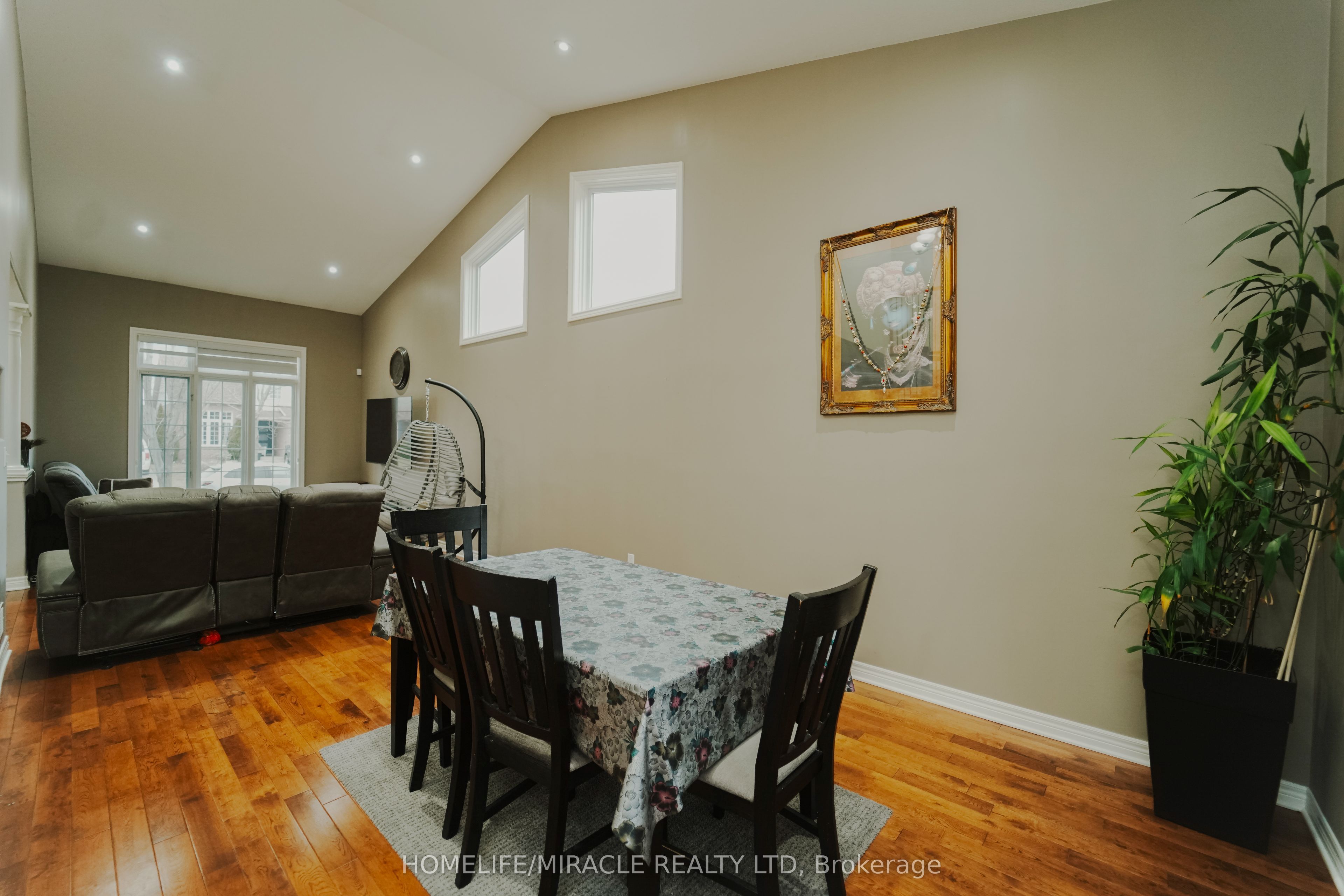 6978 Shannon Drive Property Photo 7