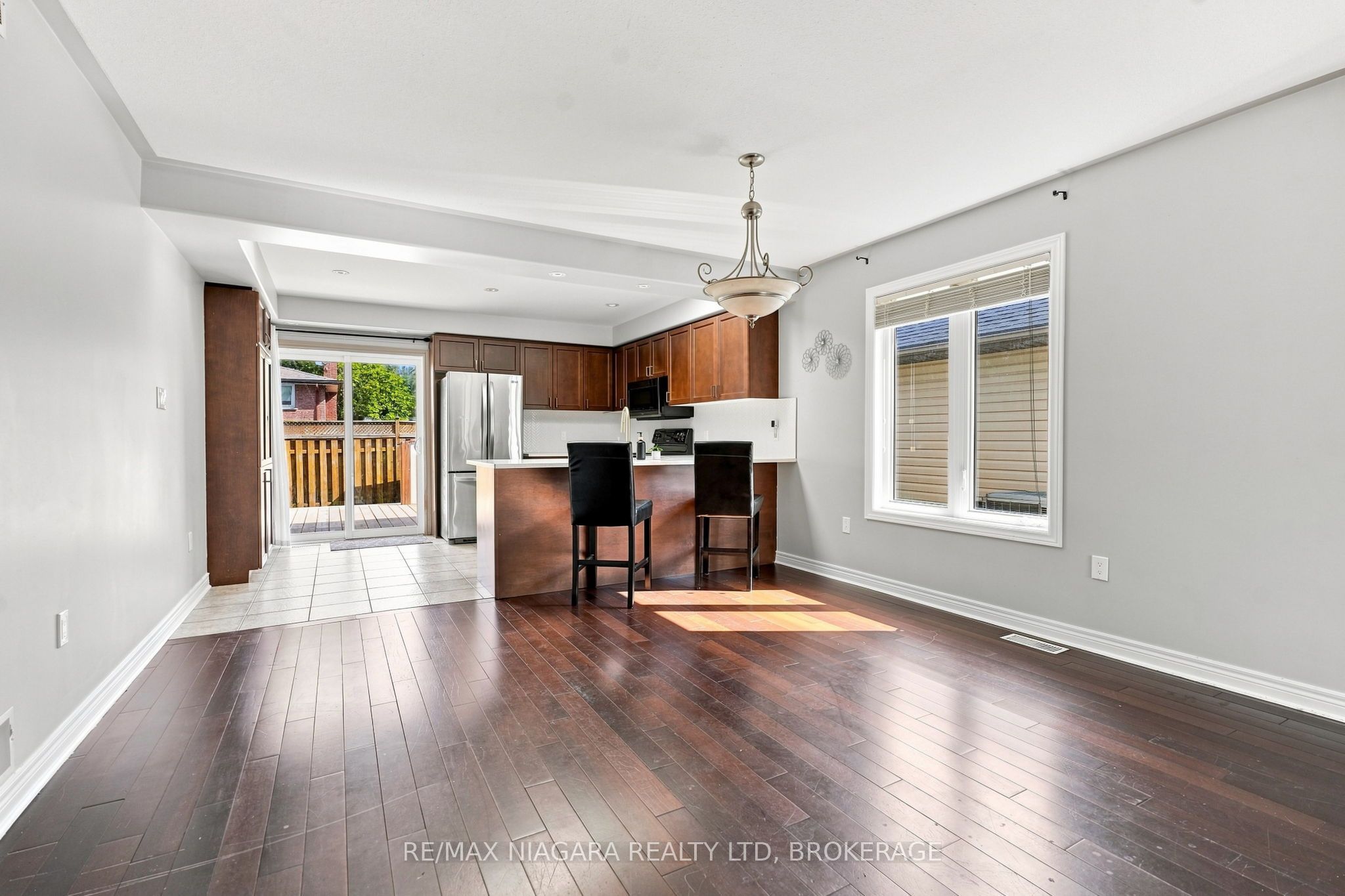 262 Draper's Street Property Photo 6