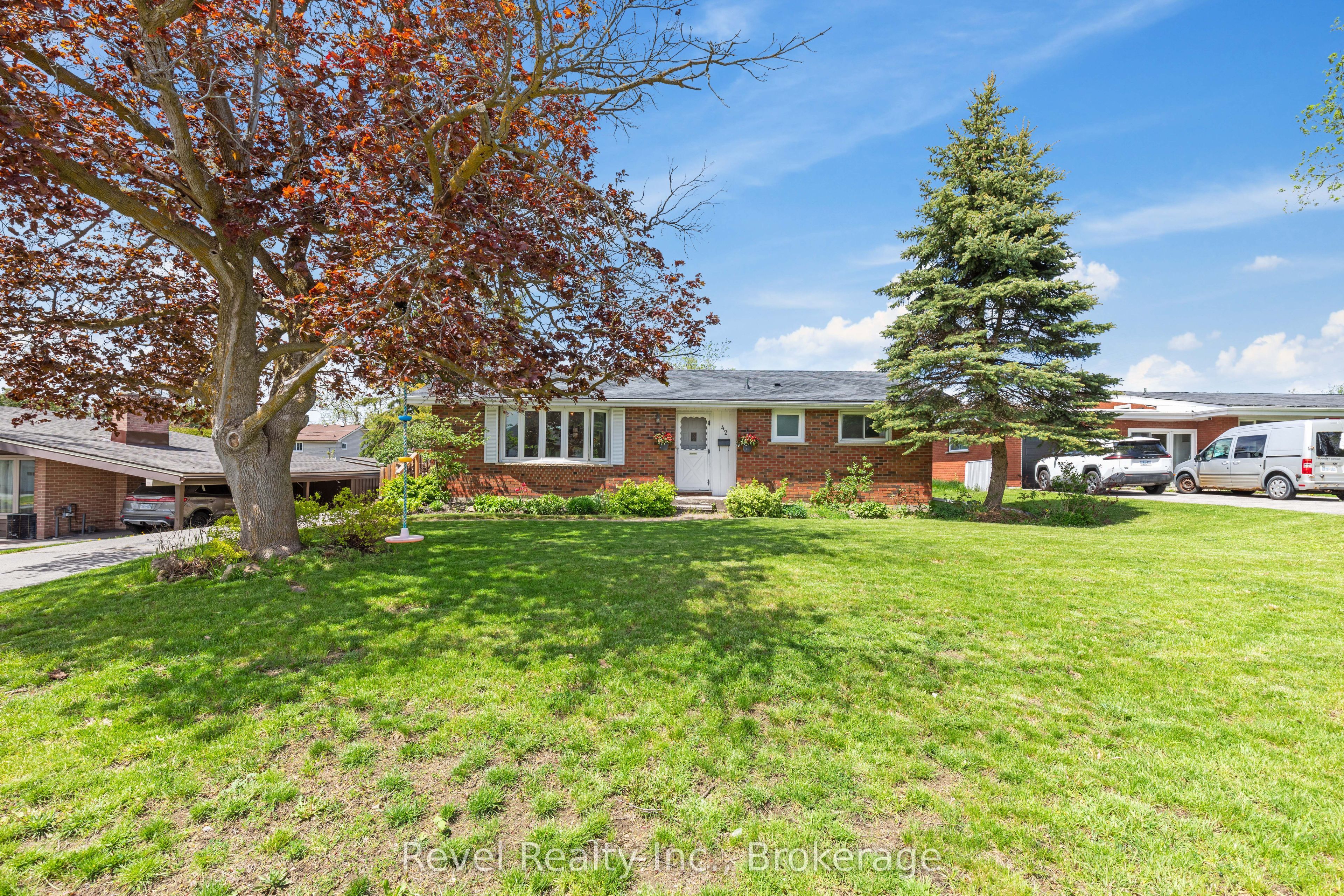 42 Kawartha Drive Property Photo 1