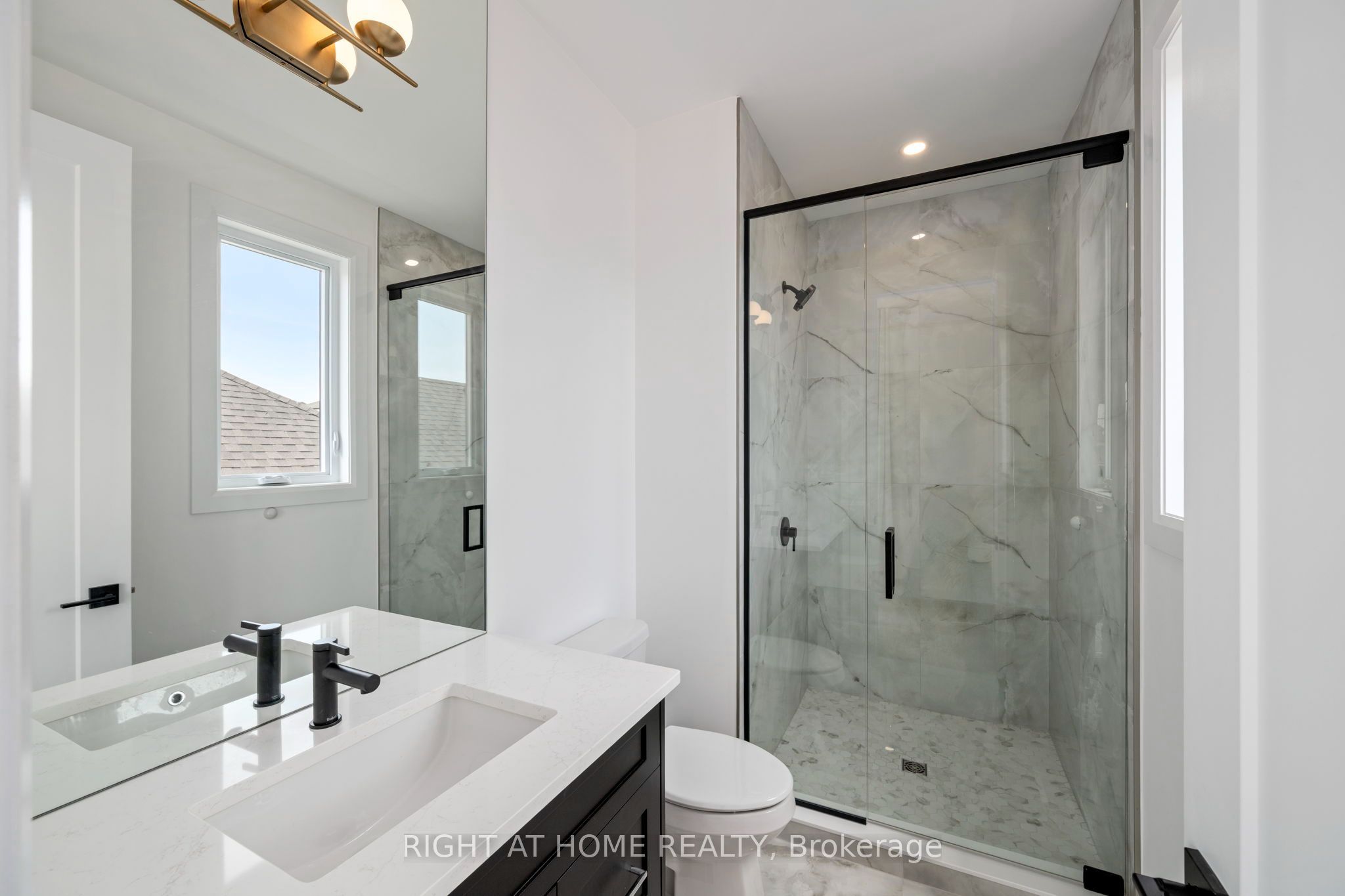 372 Manhattan Drive Property Photo 26