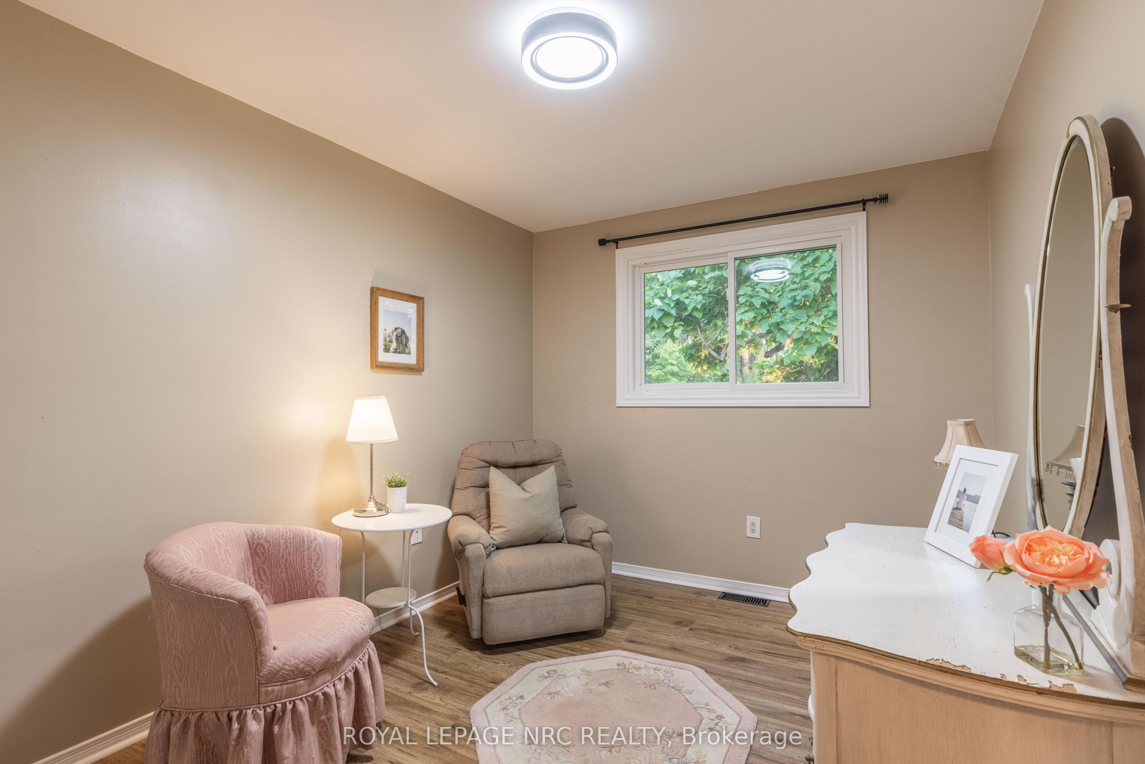 2432 Port Robinson Road Property Photo 16