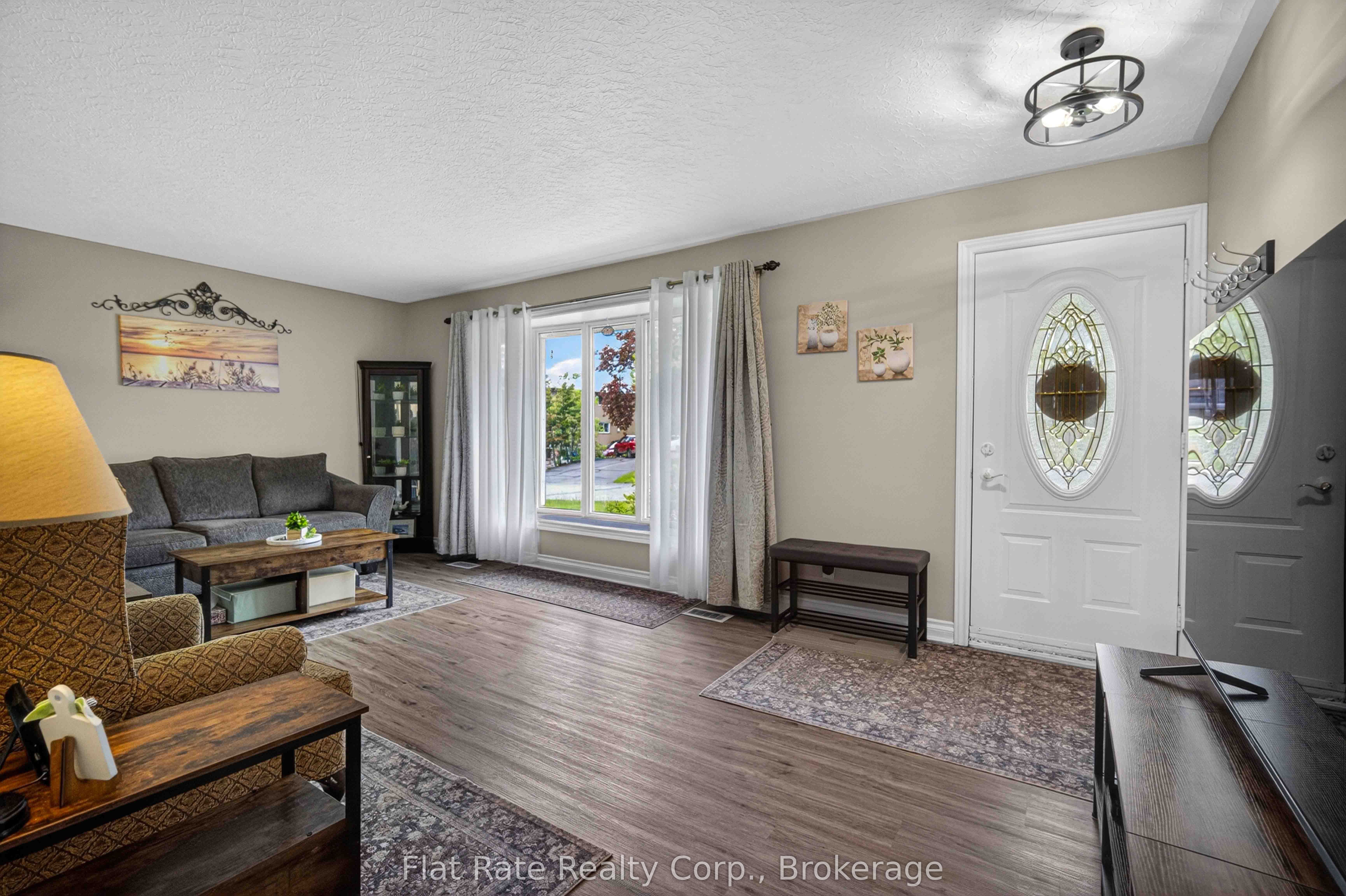 481 Barker Avenue Property Photo 4