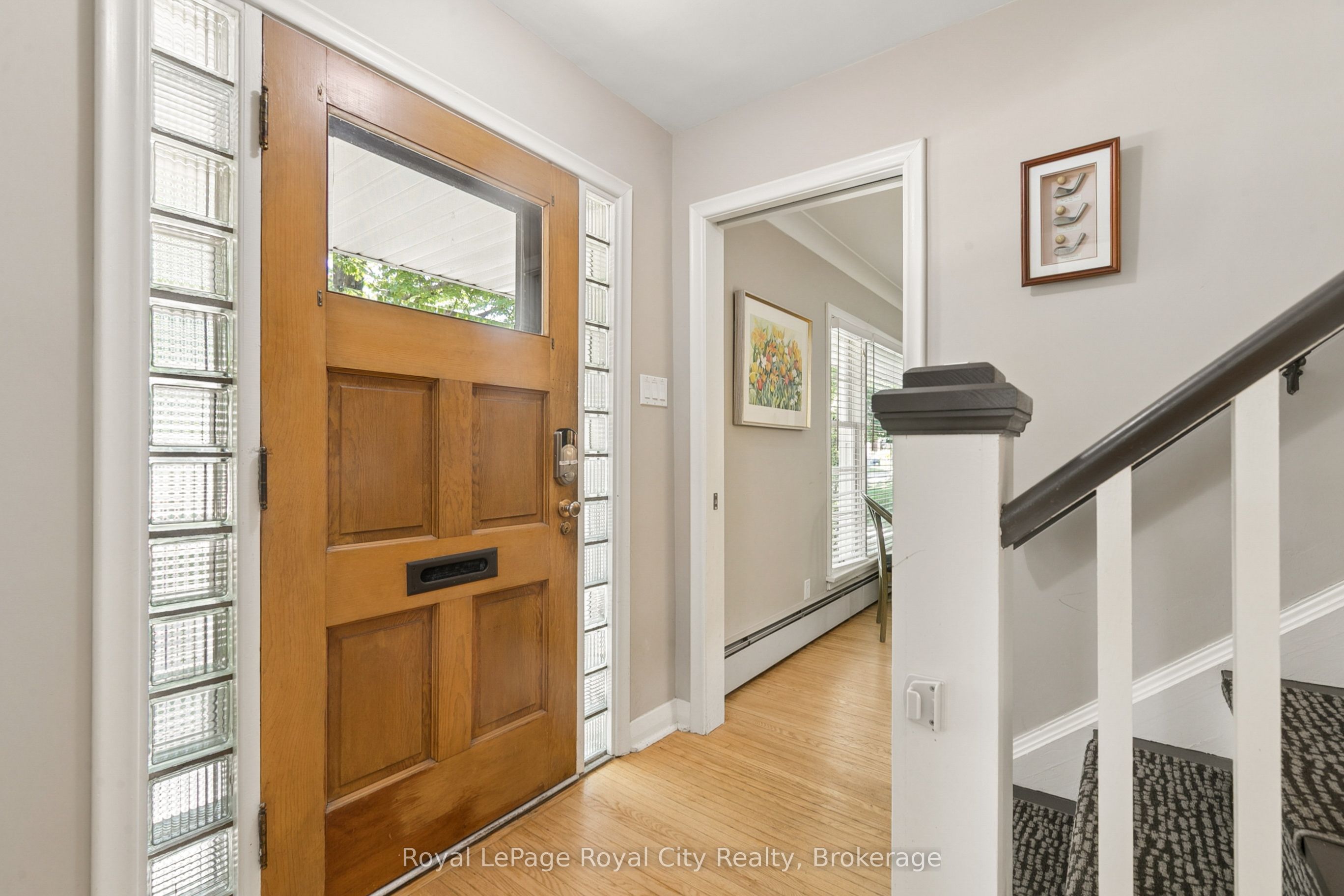 120 Hill Street E Property Photo 6