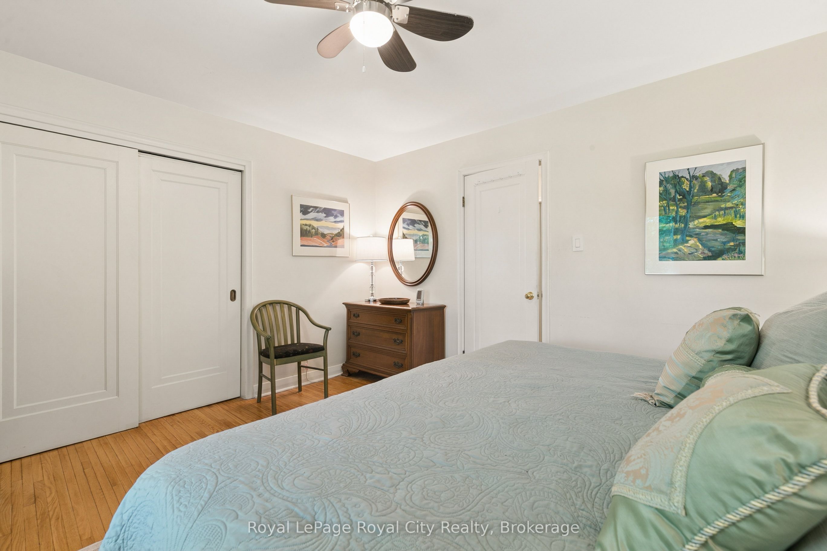 120 Hill Street E Property Photo 18