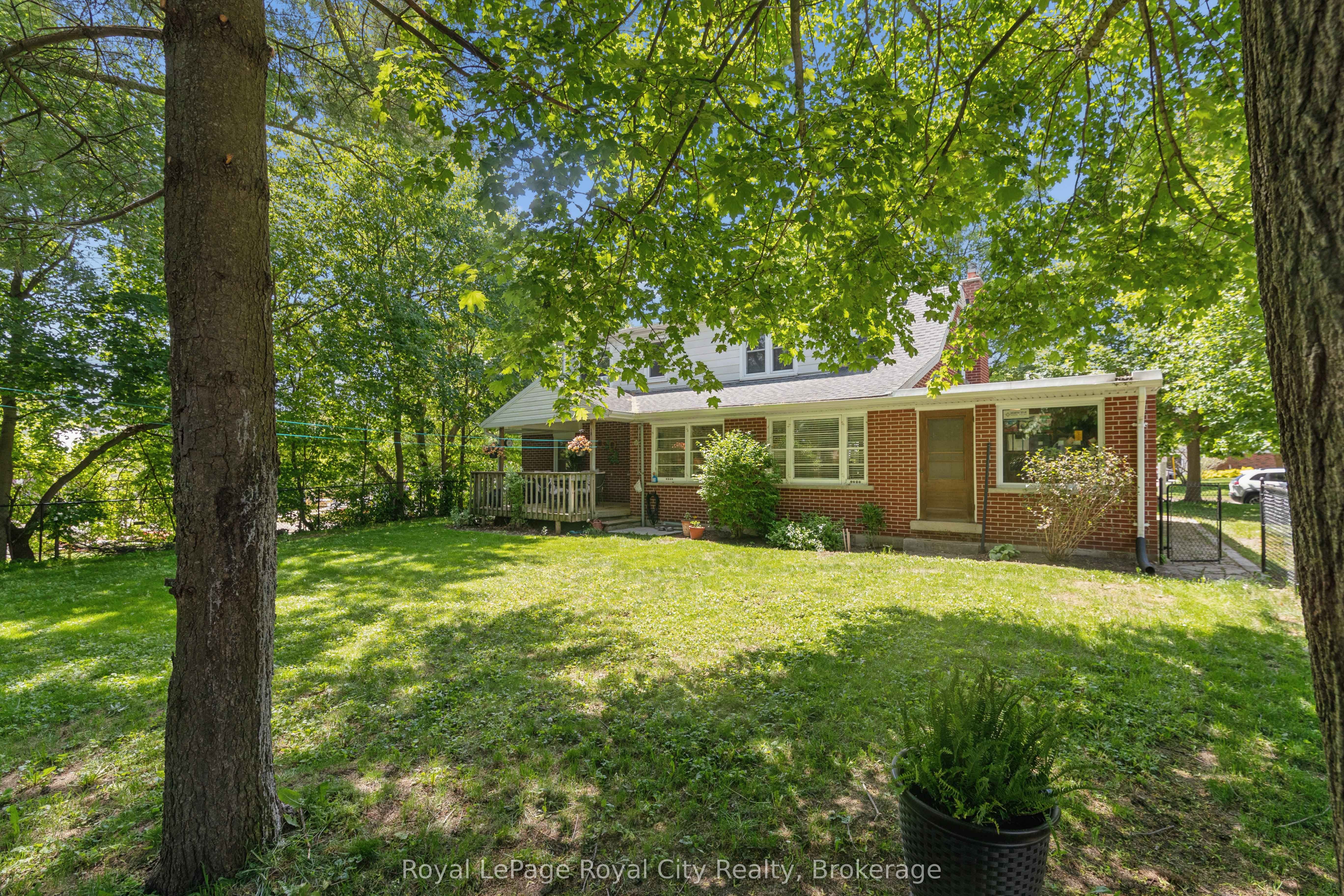 120 Hill Street E Property Photo 34