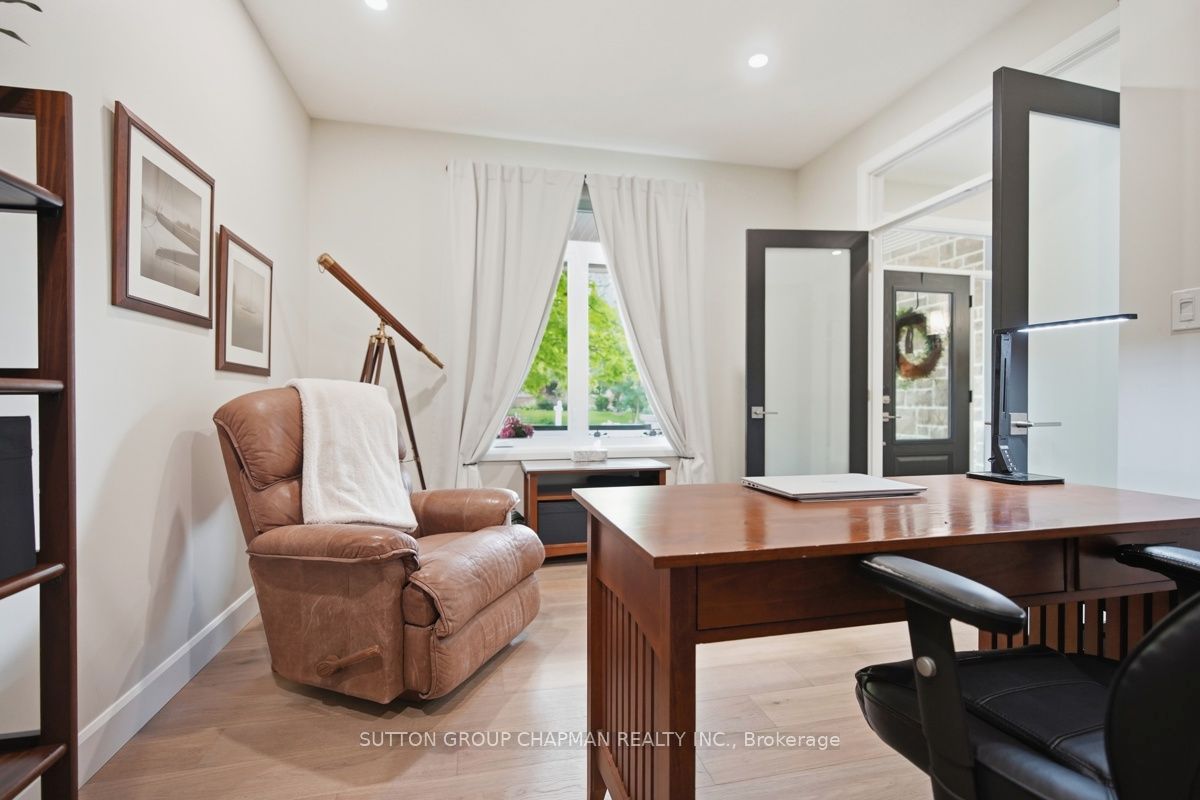 830 Riverside Drive Property Photo 8