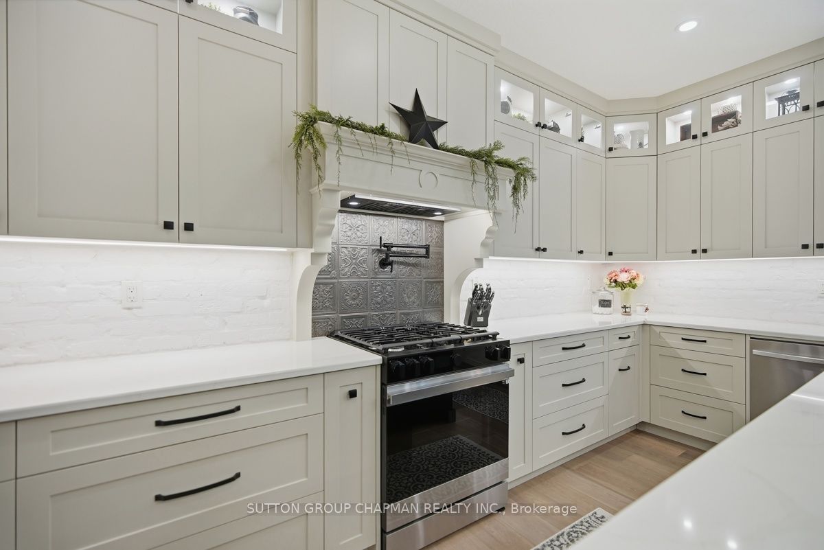 830 Riverside Drive Property Photo 18
